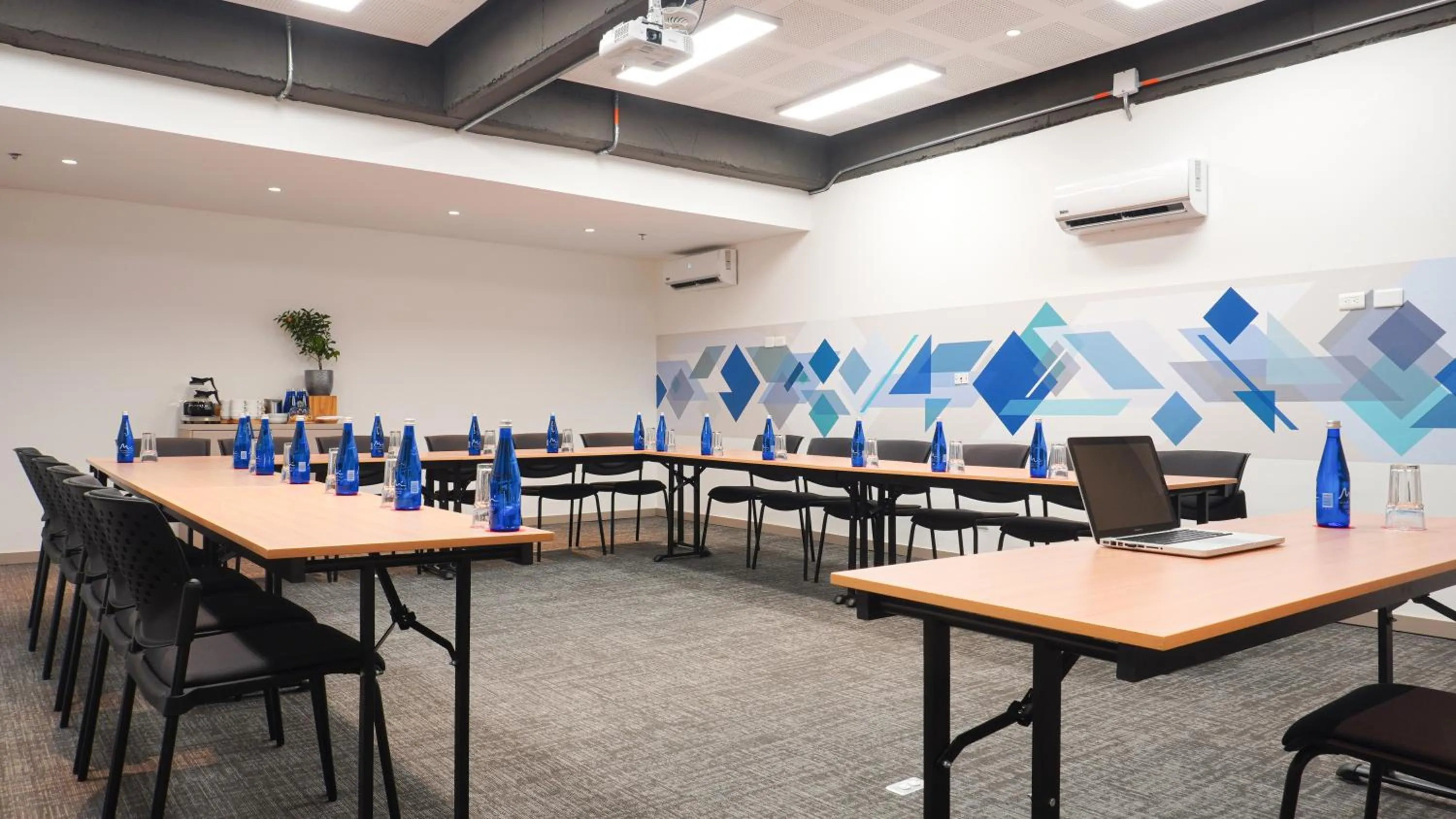 Meeting/conference room in ibis Barranquilla