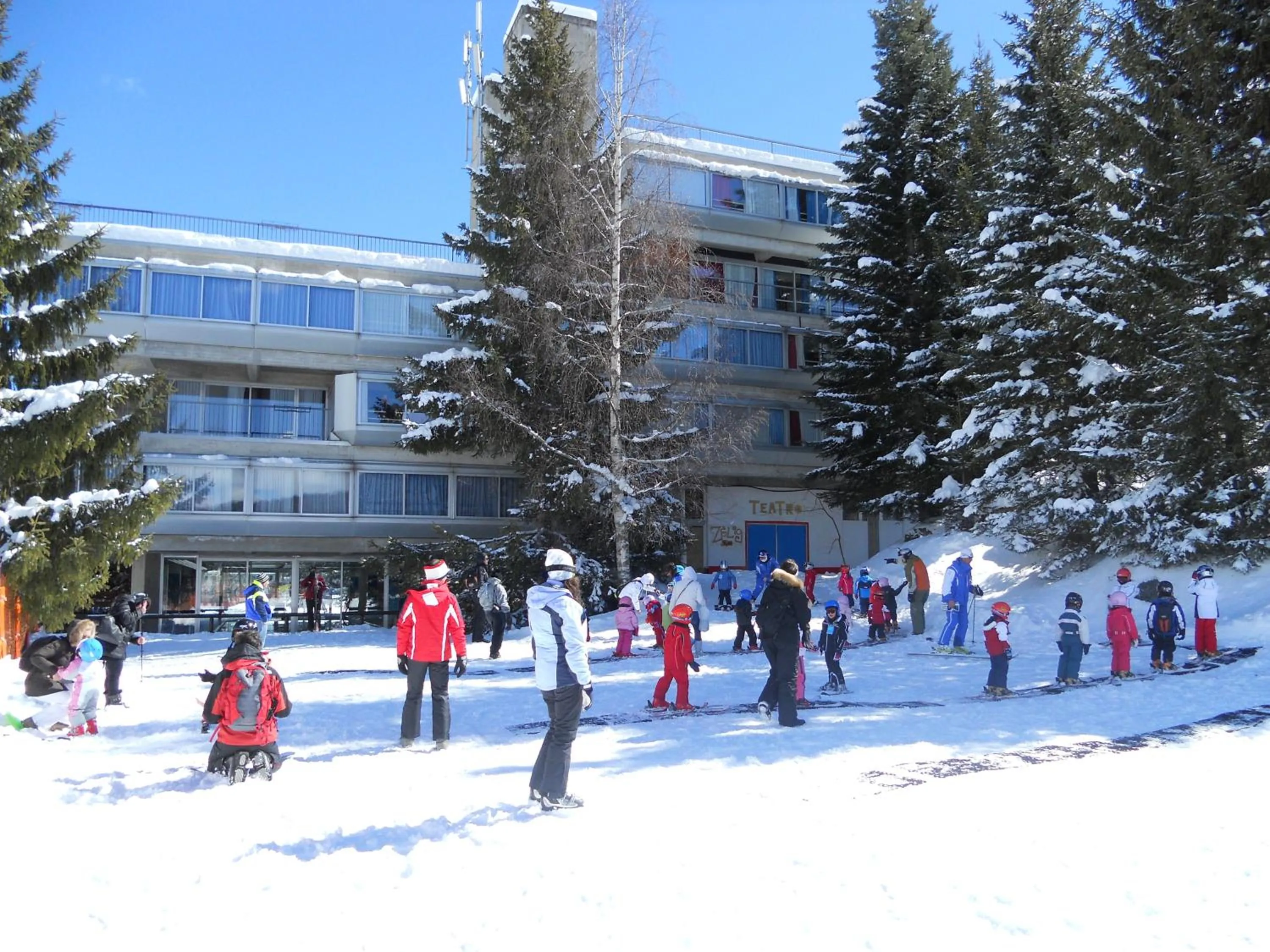 Ski School in TH 1400 Hotel