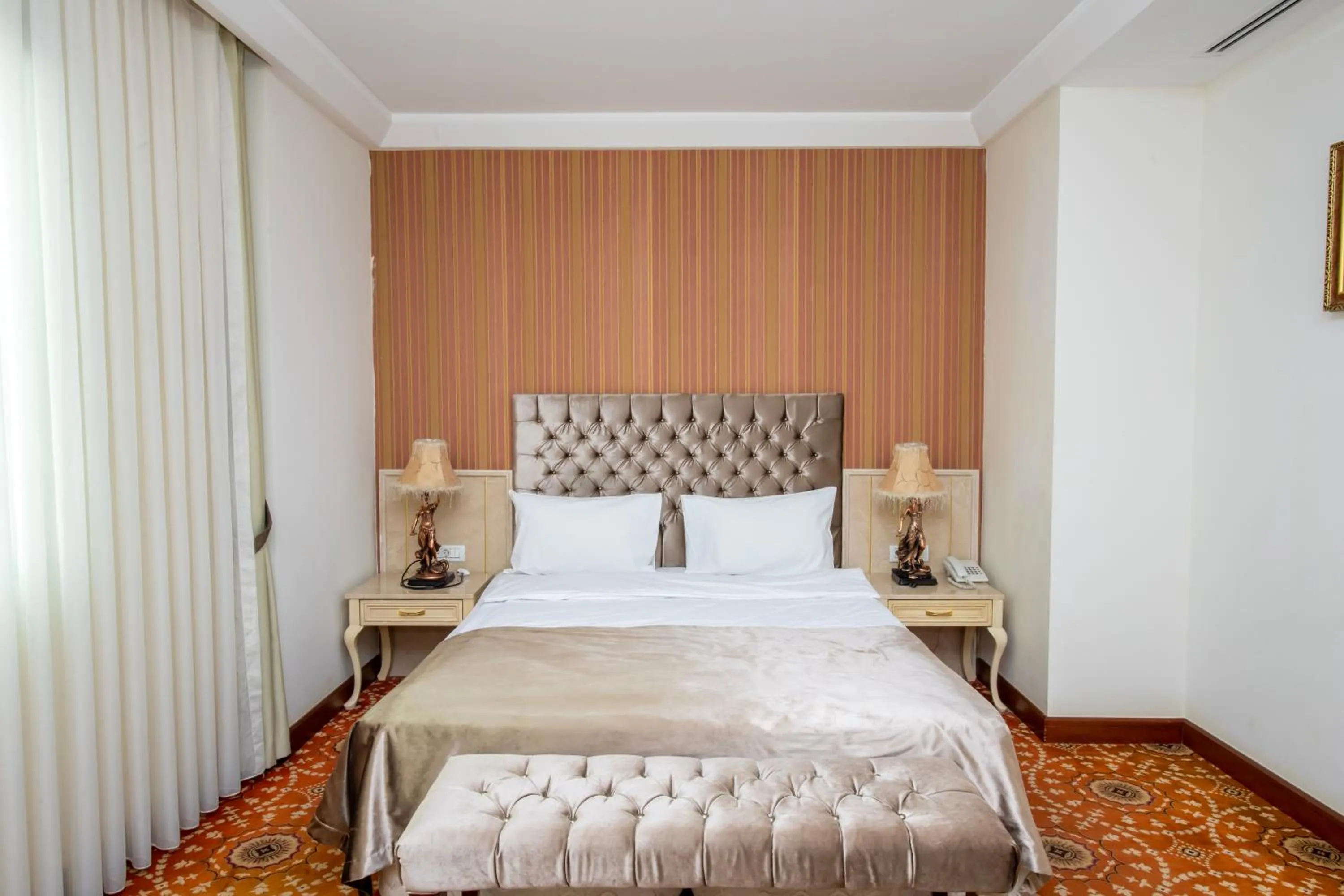 Bed in Atropat Old City Hotel