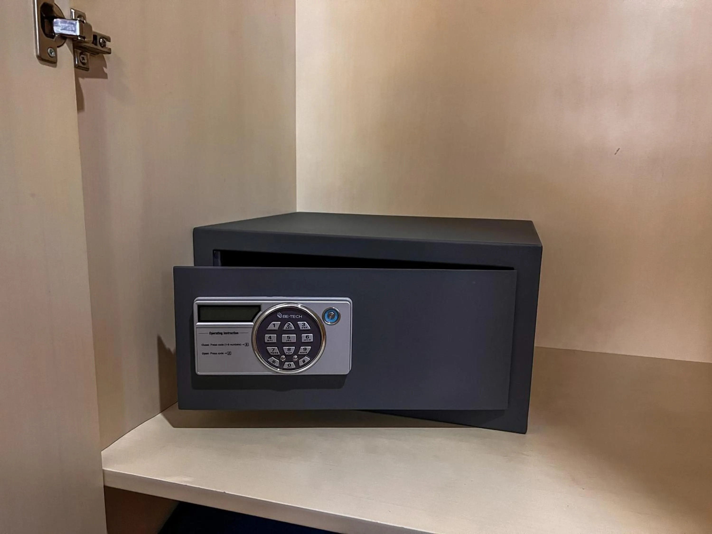 safe in Atropat Old City Hotel