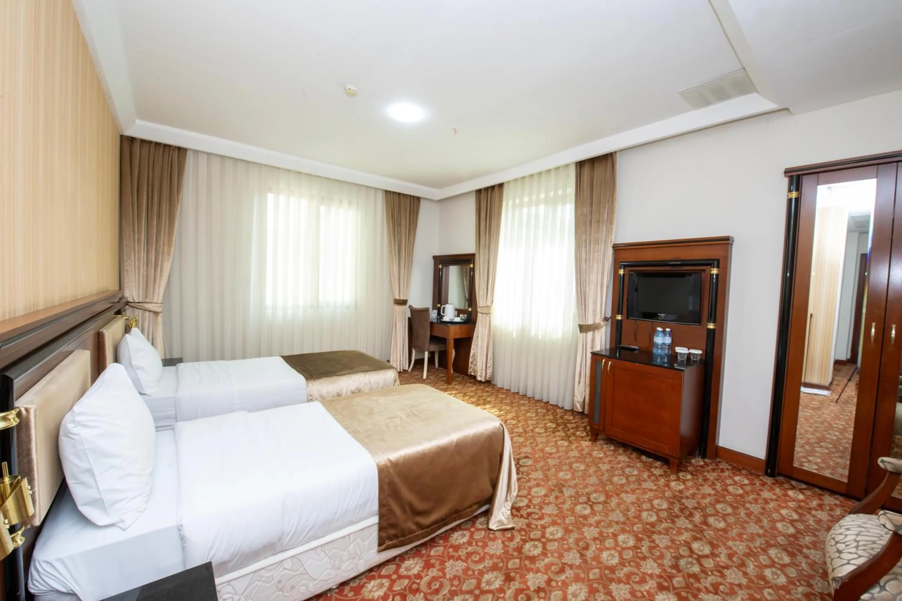 Communal lounge/ TV room, Bed in Atropat Old City Hotel