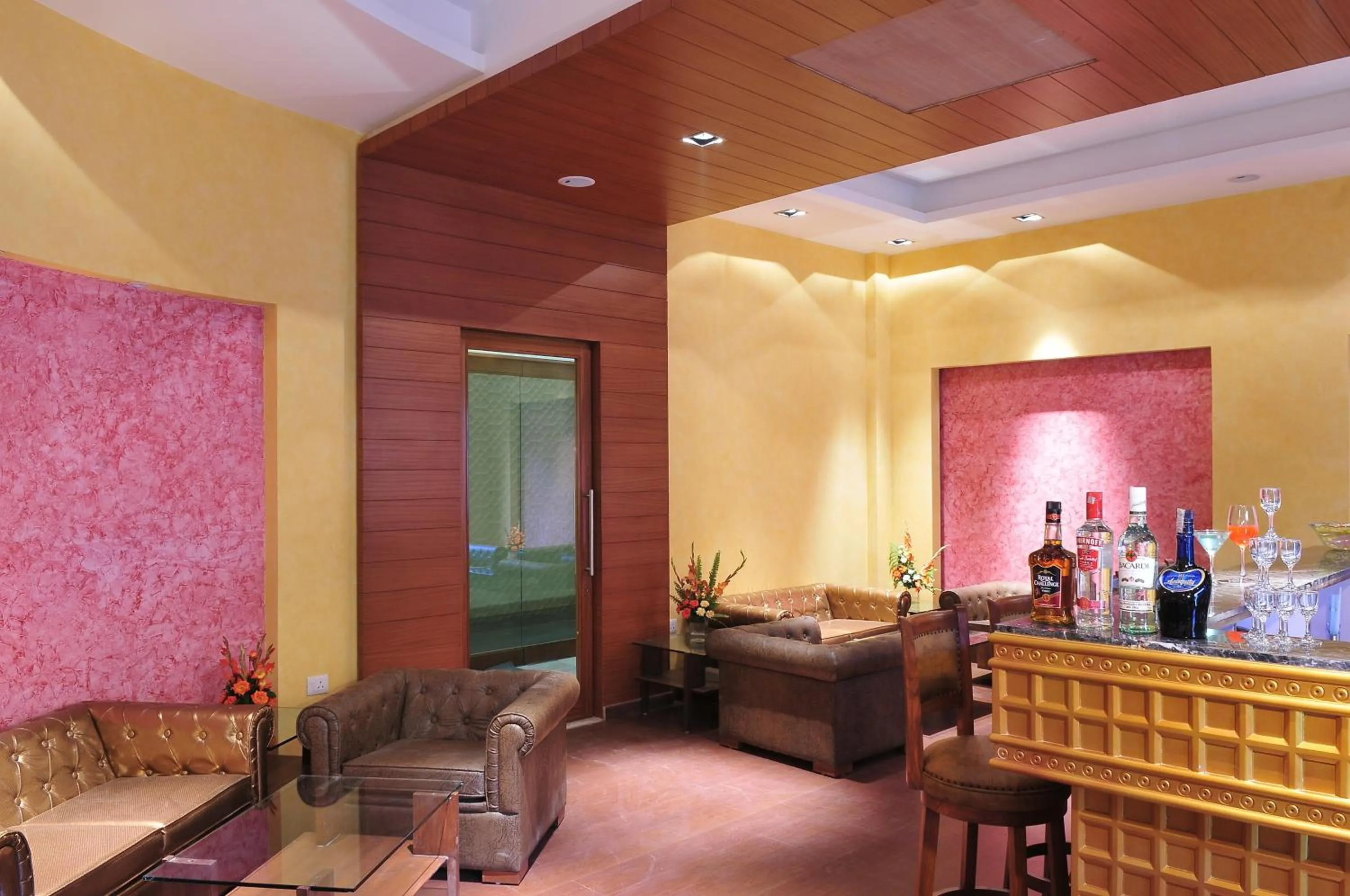 Alcoholic drinks in Cambay Resort, Udaipur