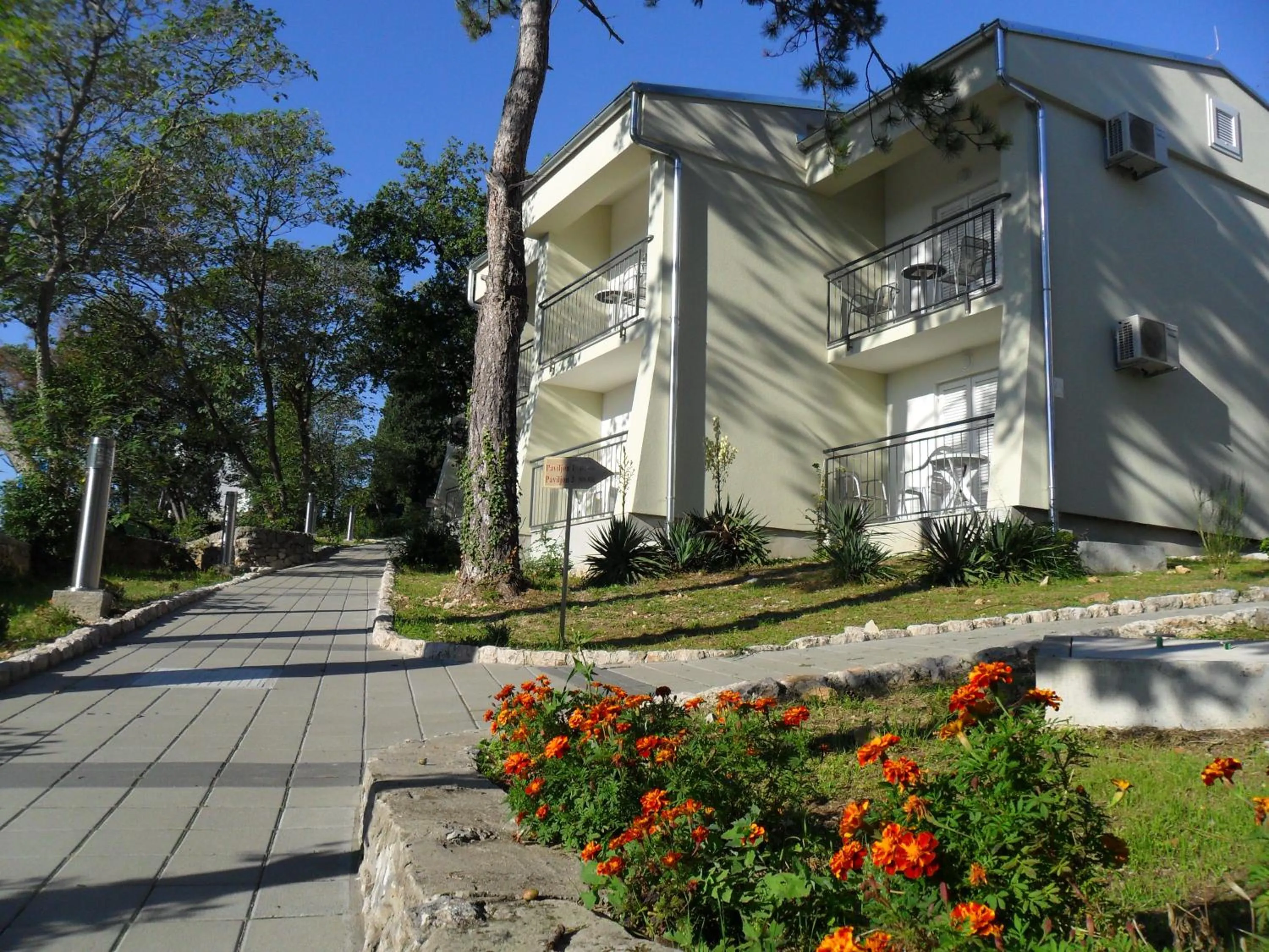 Property building in Hotel Vila Ružica- glavna zgrada i depandanse