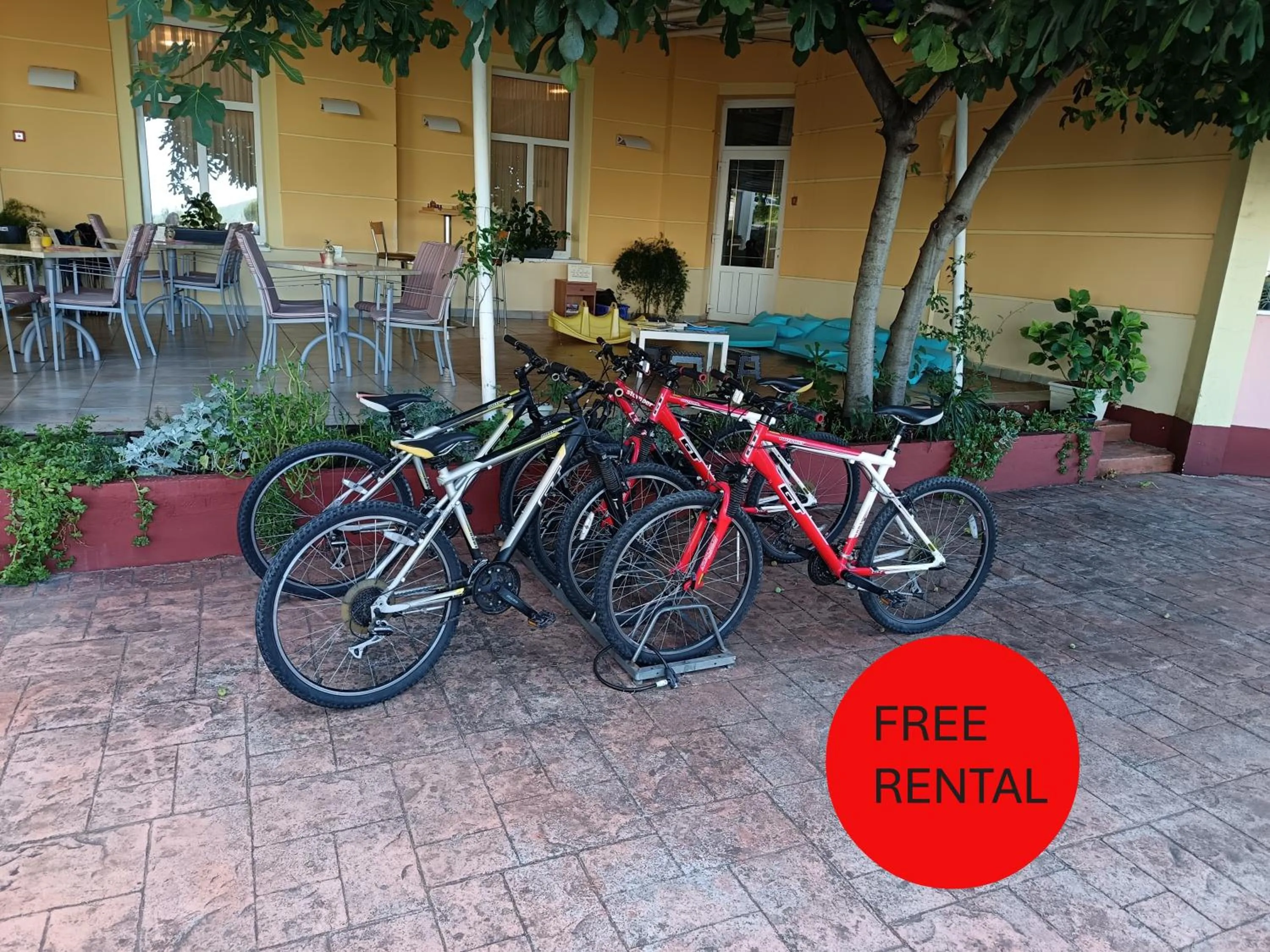 Cycling in Hotel Vila Ružica- glavna zgrada i depandanse