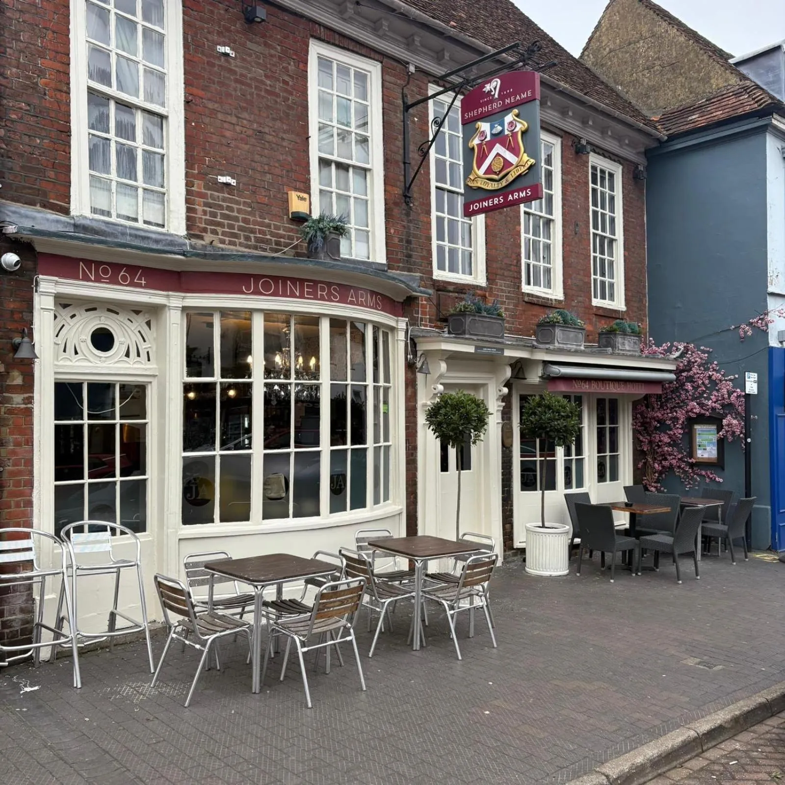 Property building in No.64 at the Joiners