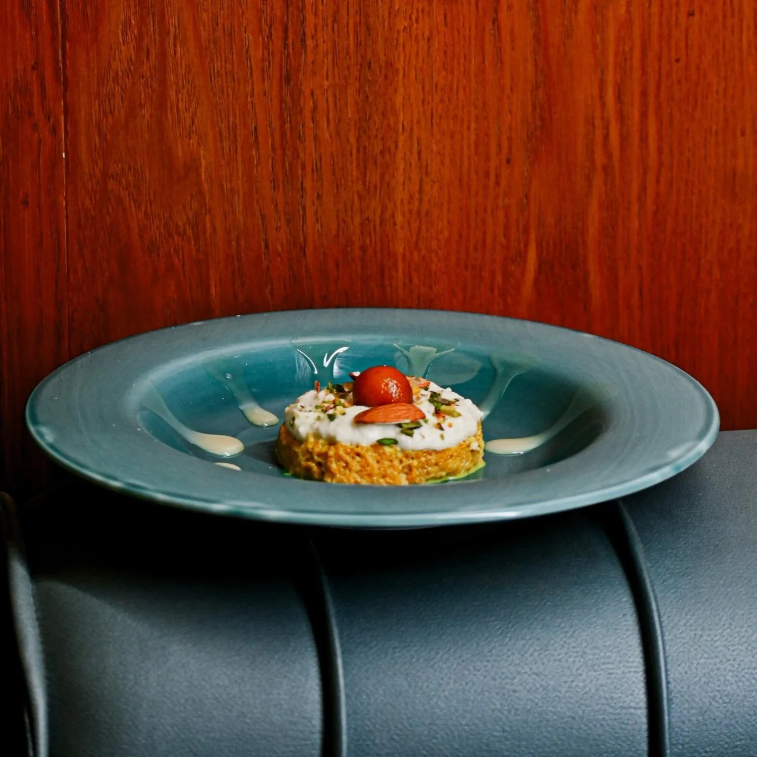 Restaurant/places to eat in Hotel Amar