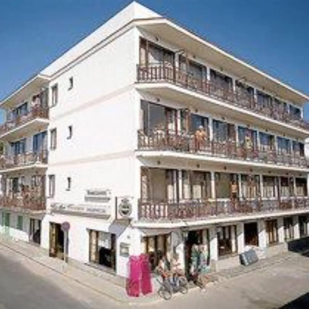 Property building in Hotel Alfonso