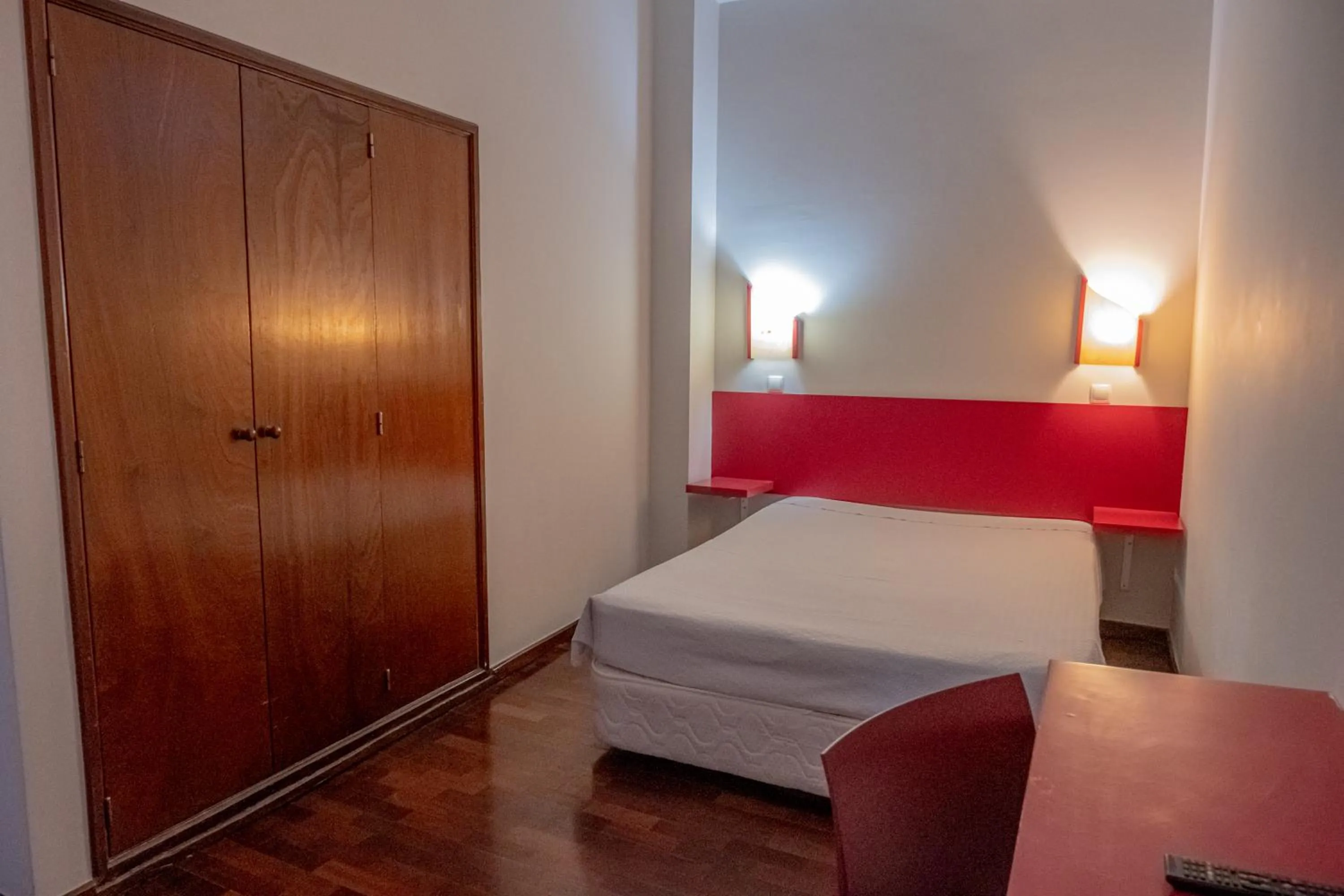 Bathroom, Bed in Residencial Chafariz /Queimada