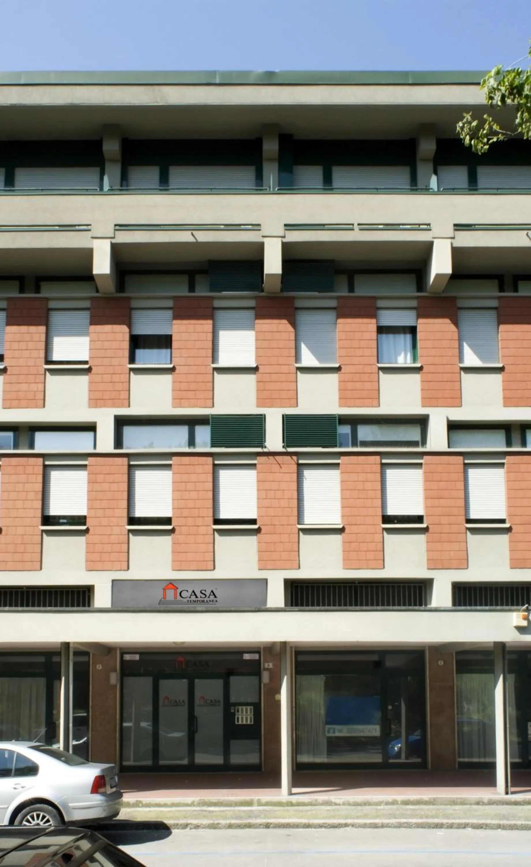 Facade/entrance in Casa Temporanea