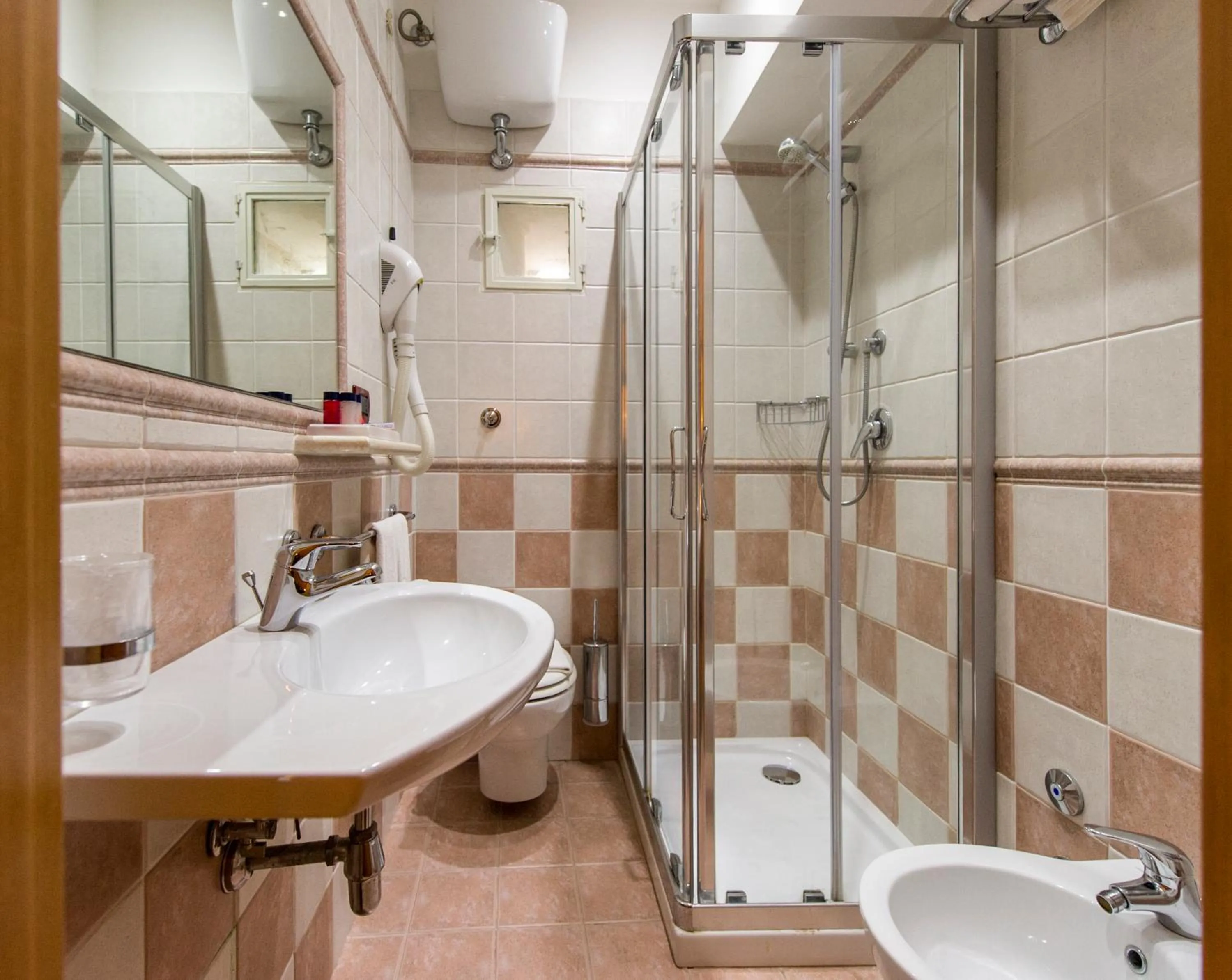 Shower, Bathroom in Hotel Miramare