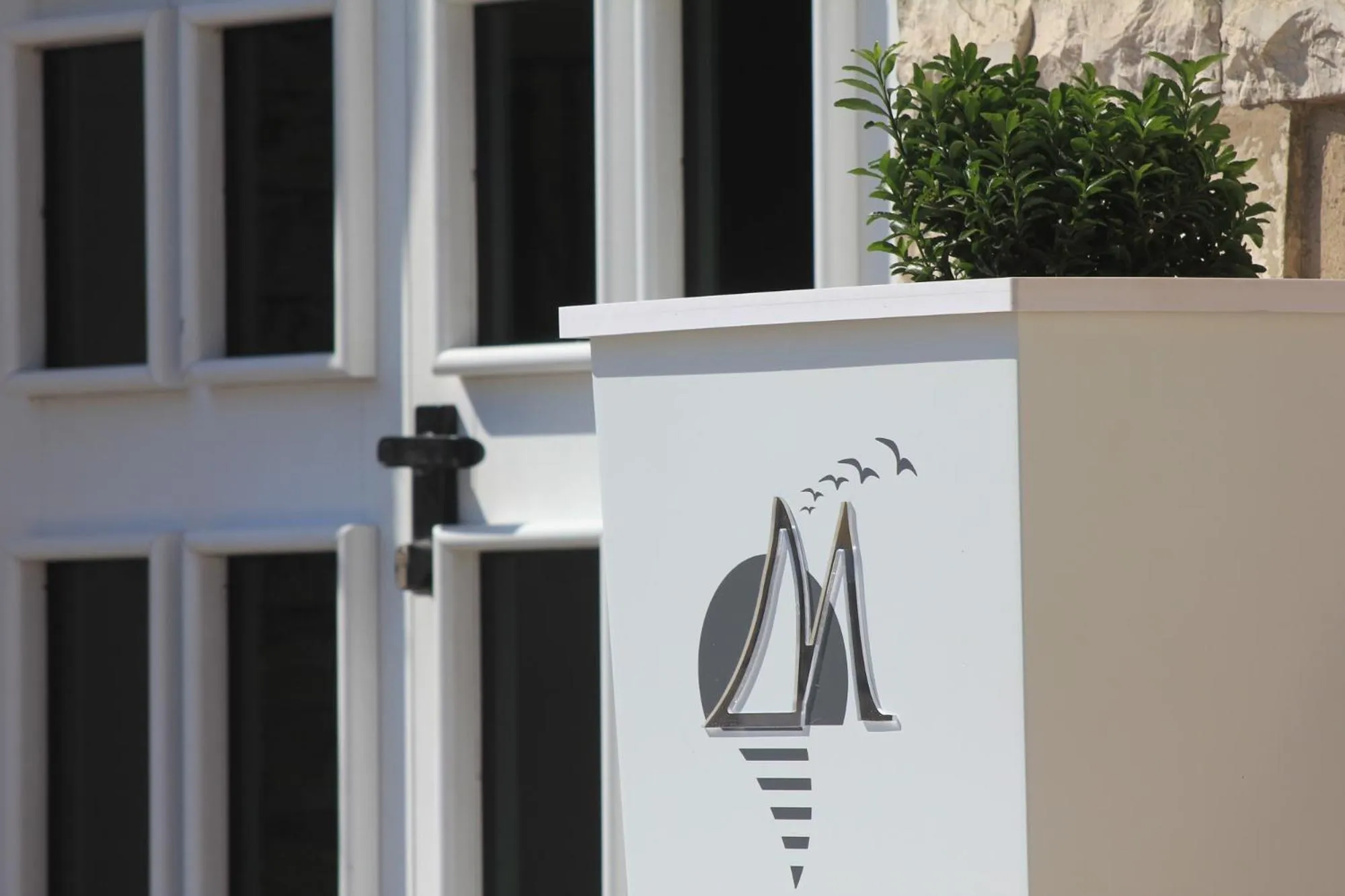 Facade/entrance in Hotel Miramare