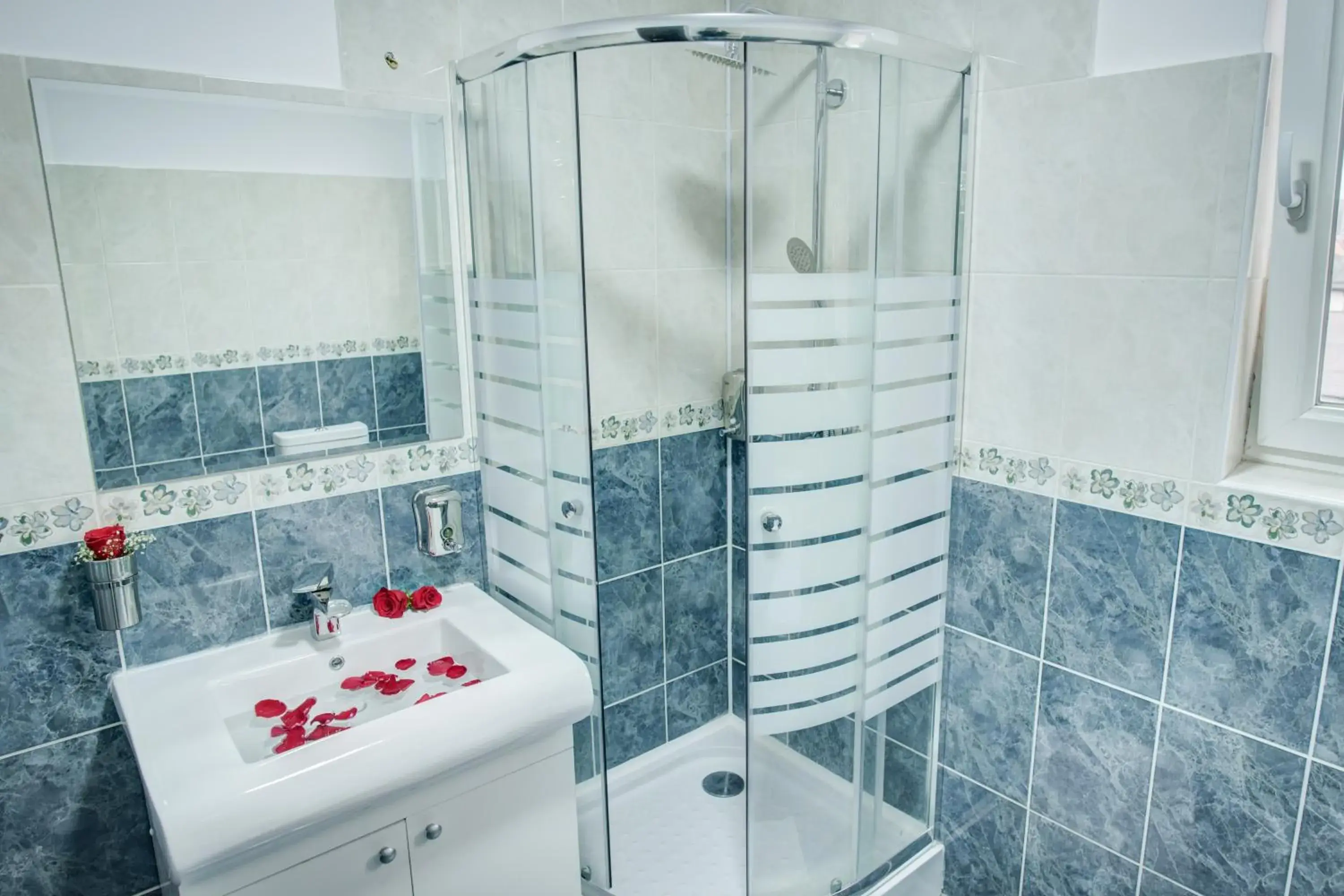 Twin Room in Hotel Elisabeta Twin Room in Hotel Elisabeta