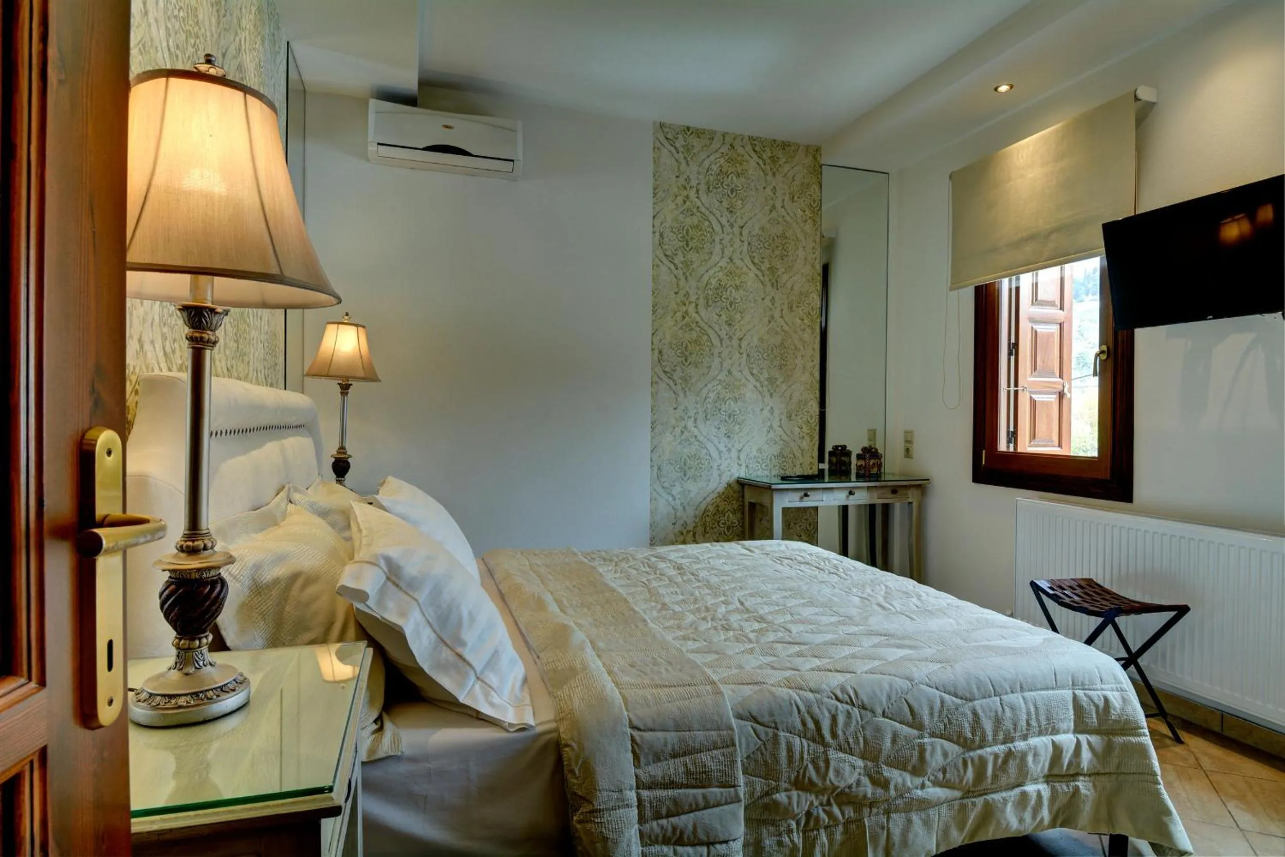 Bed in Iatrou Guesthouse