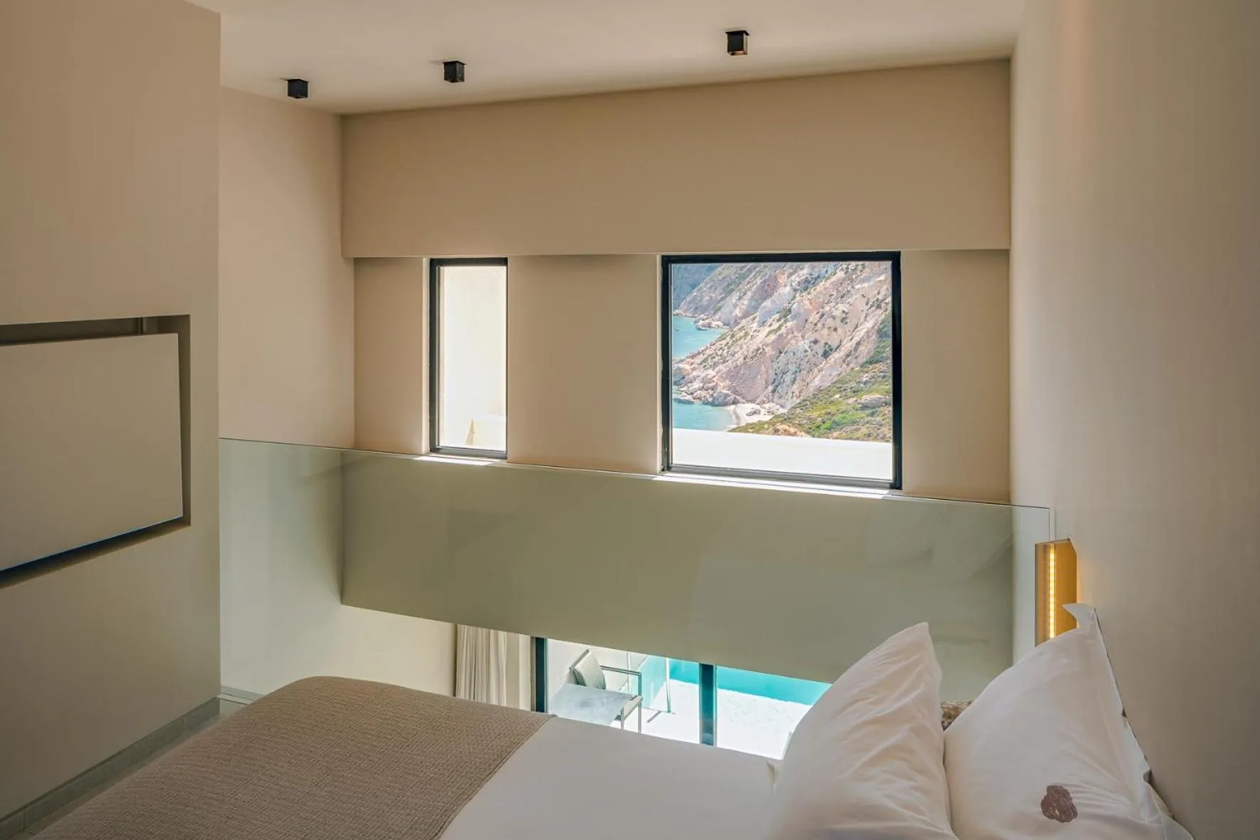 Bedroom, Bed in Milos Cove