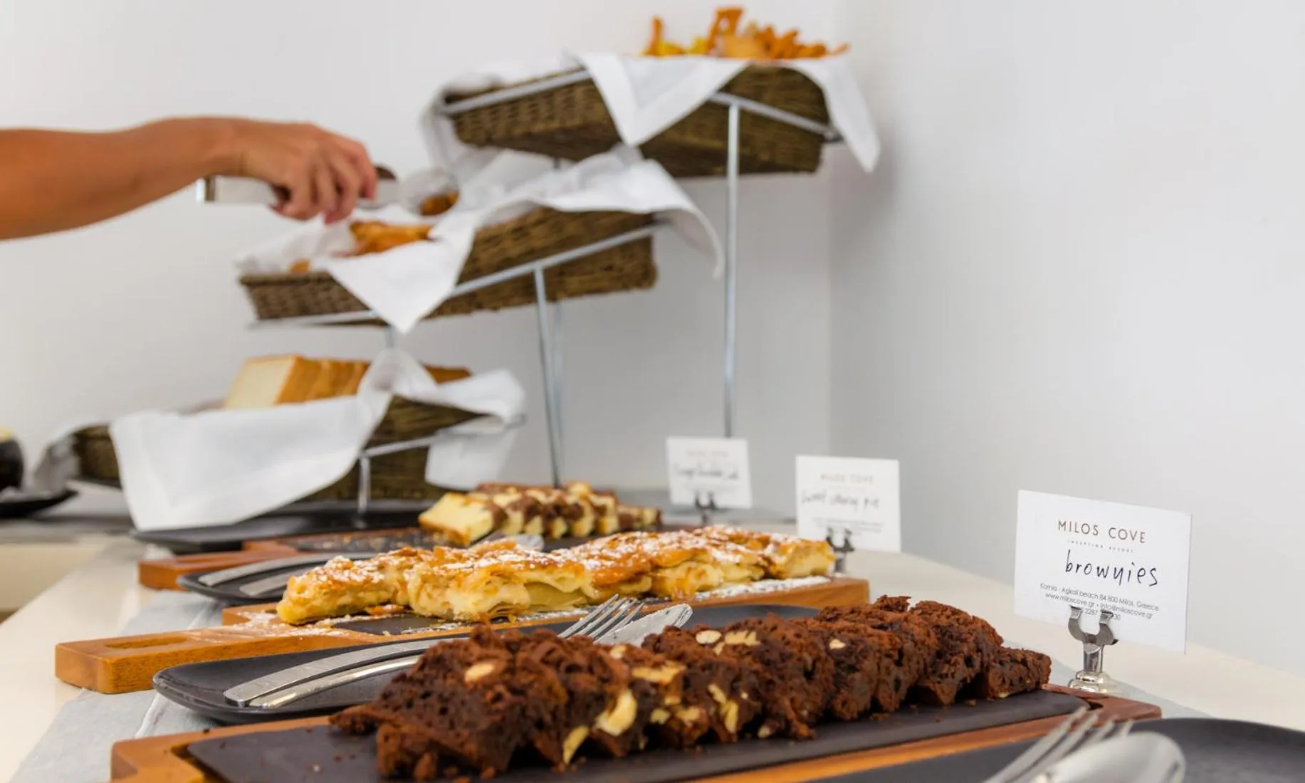 Food and drinks in Milos Cove