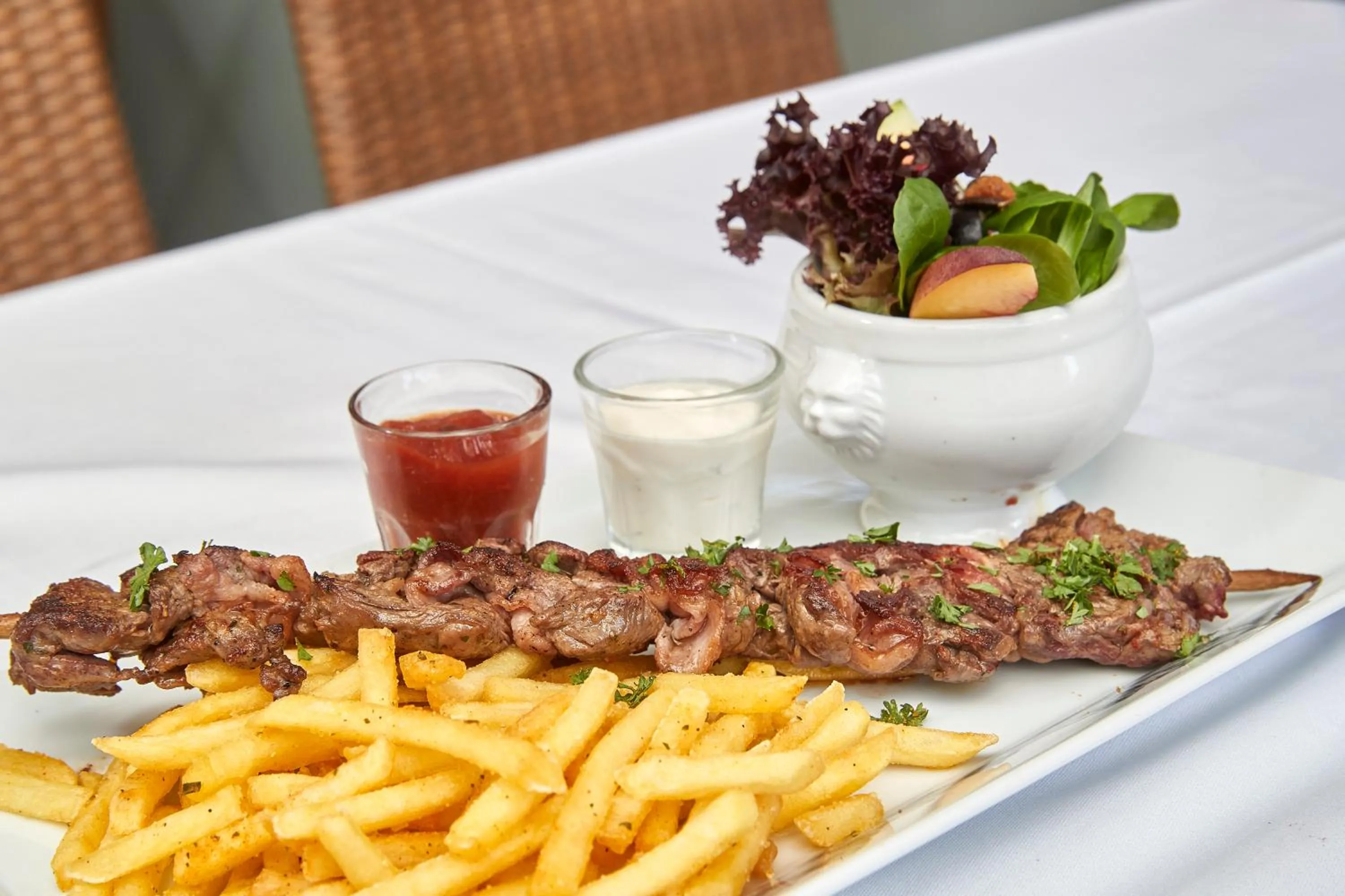 Restaurant/places to eat in Parkhotel Schwert