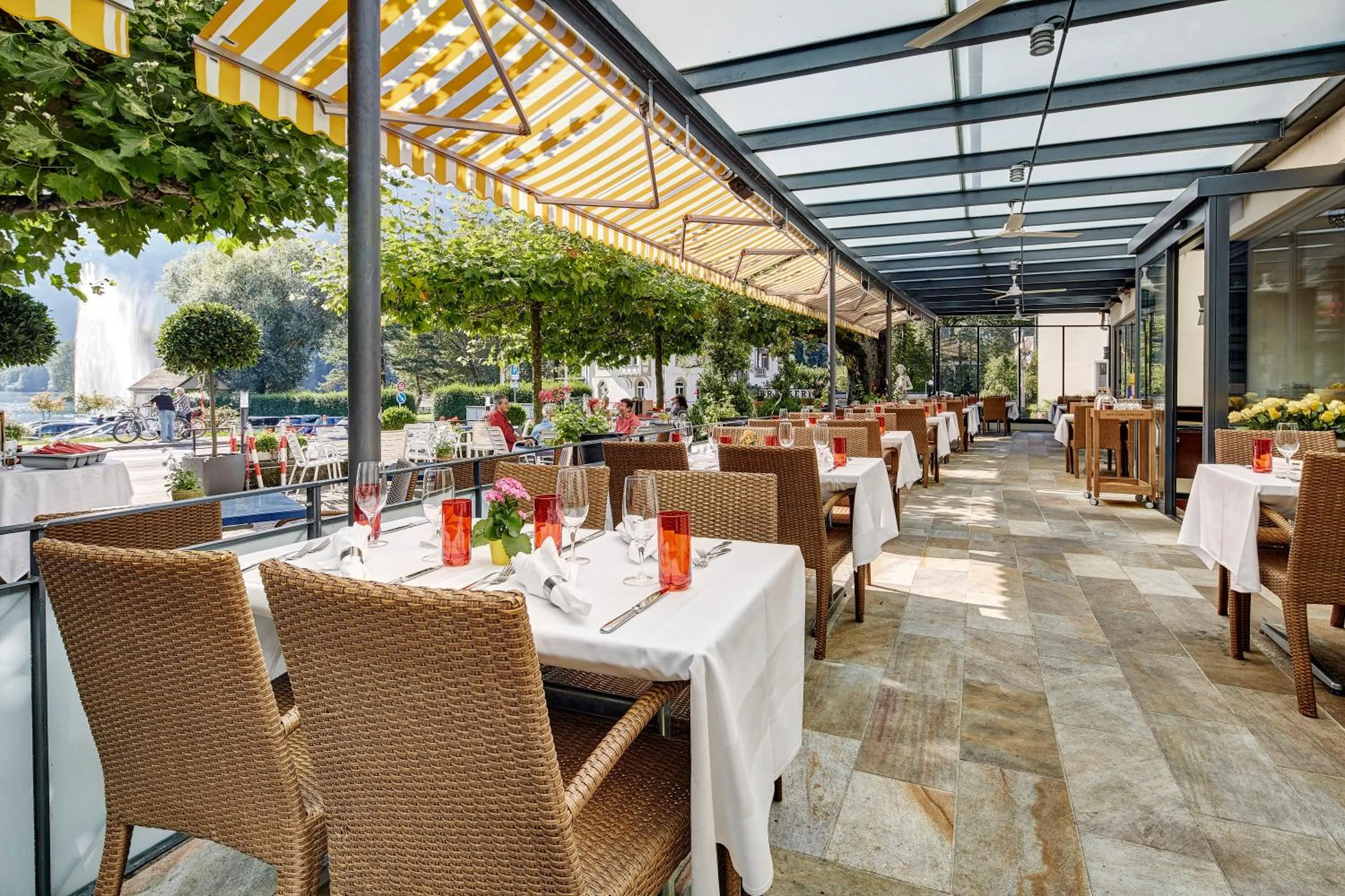 Restaurant/places to eat in Parkhotel Schwert