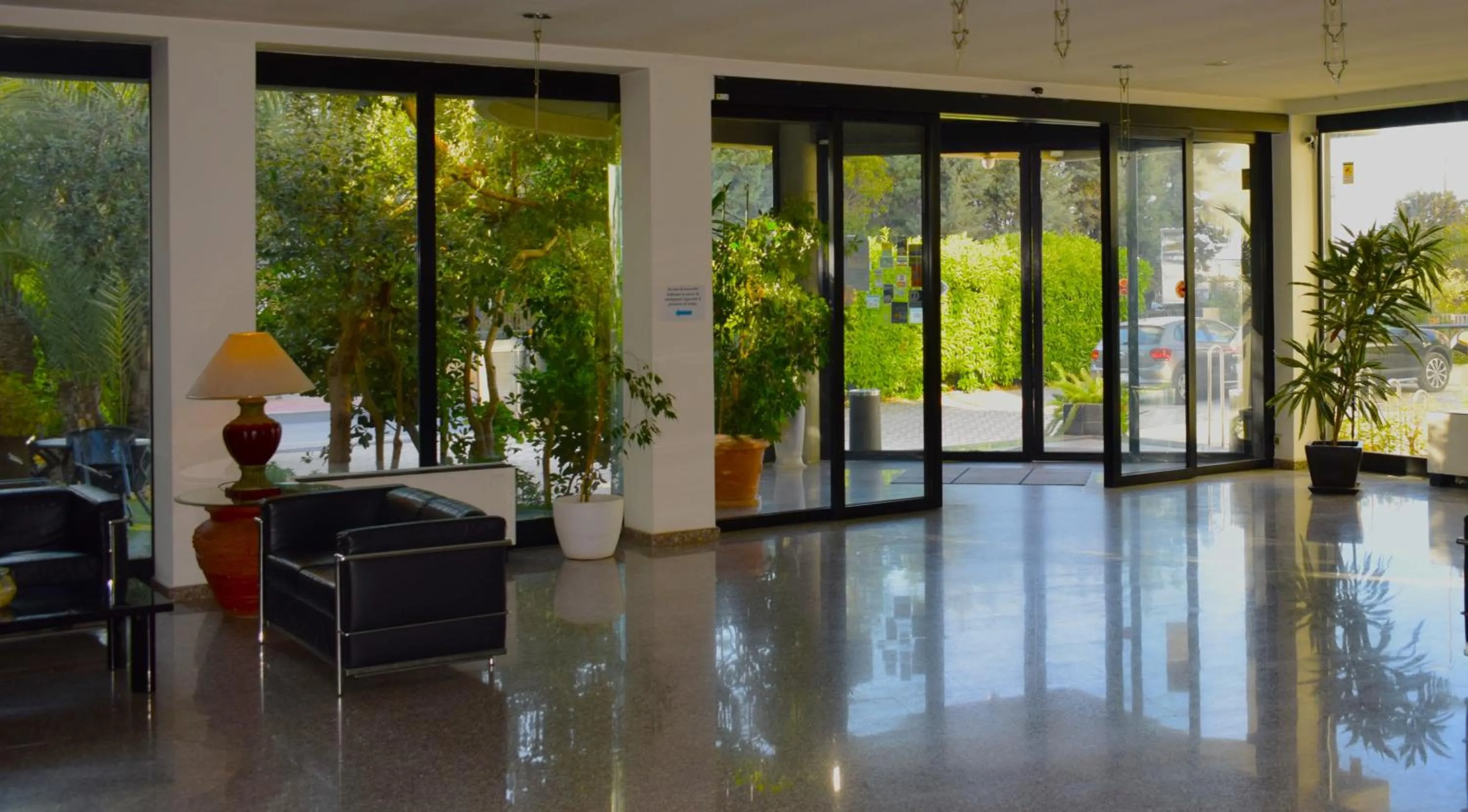 Lobby or reception in Hotel 90