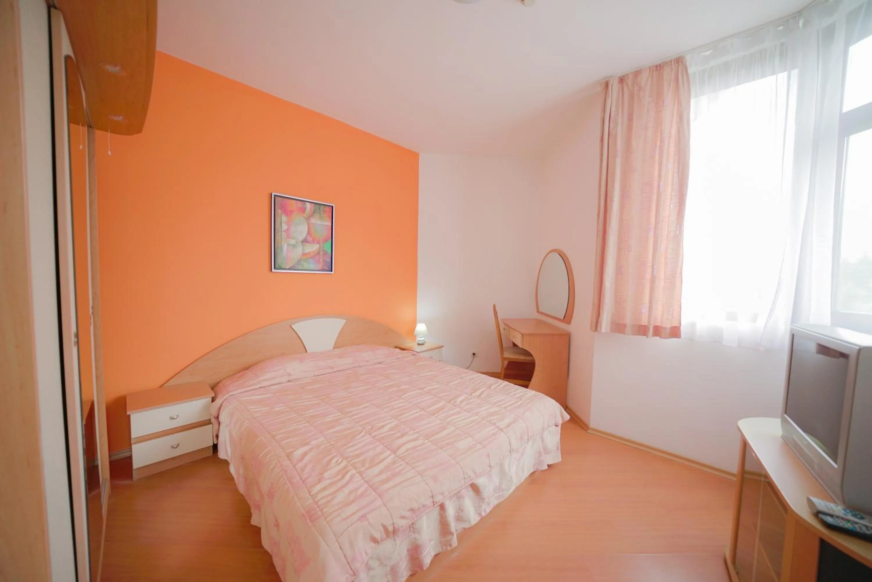 Bed in Apartments Flora-Daisy