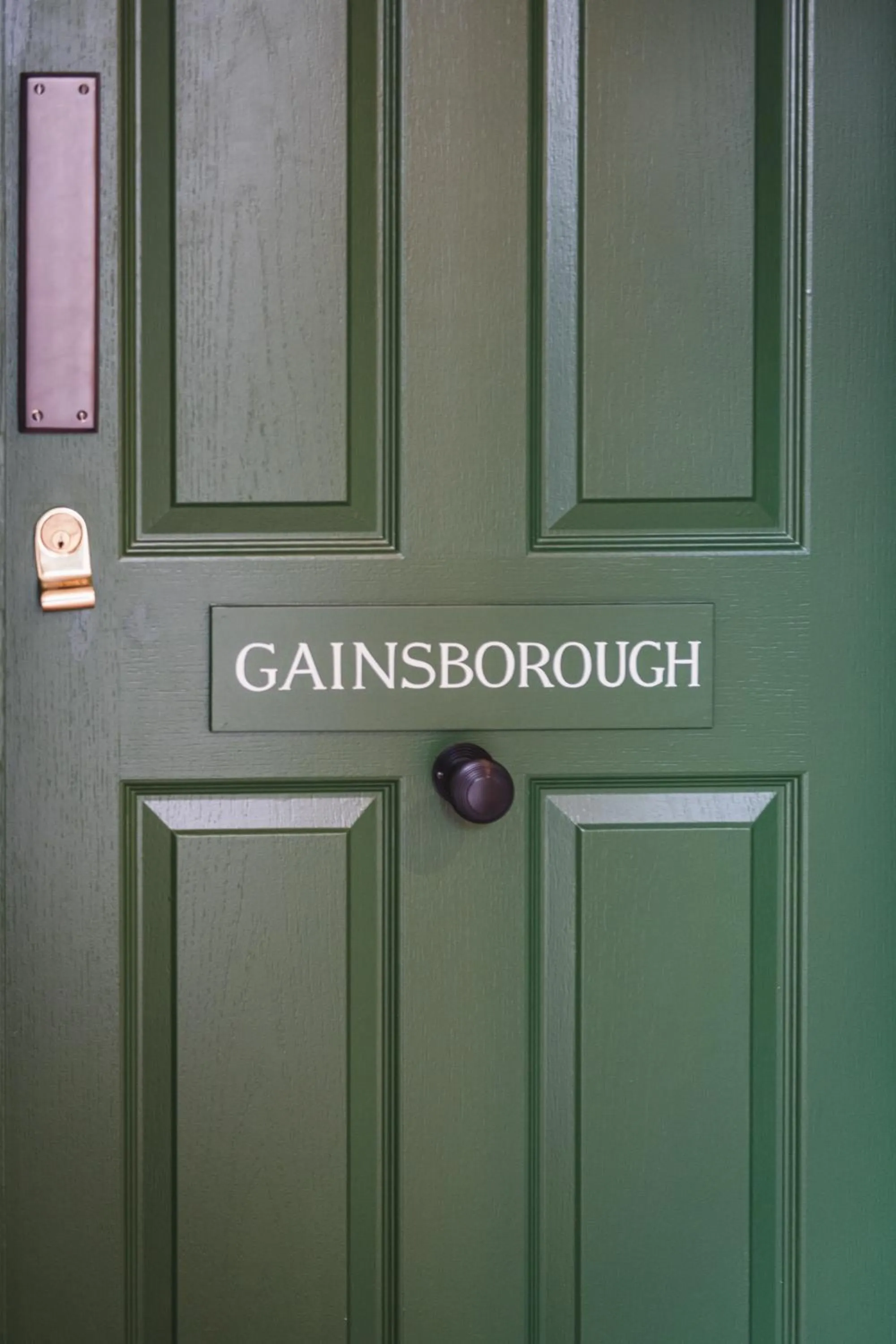 Logo/Certificate/Sign in Bel and The Dragon-Odiham