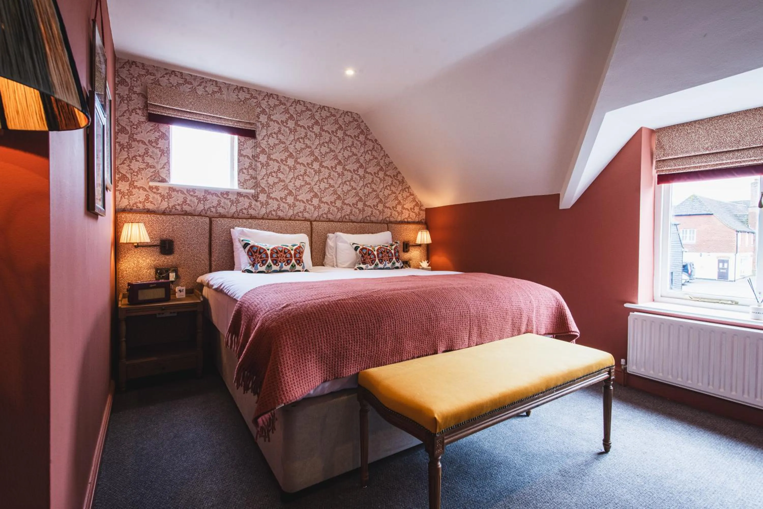 Bed in Bel and The Dragon-Odiham