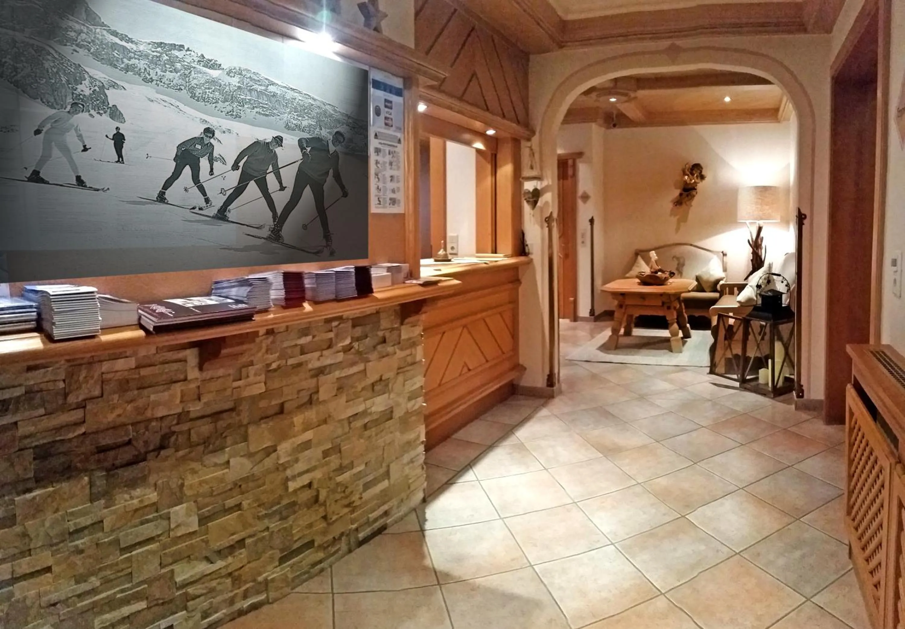 Lobby or reception in Hotel Garni Apart TINA