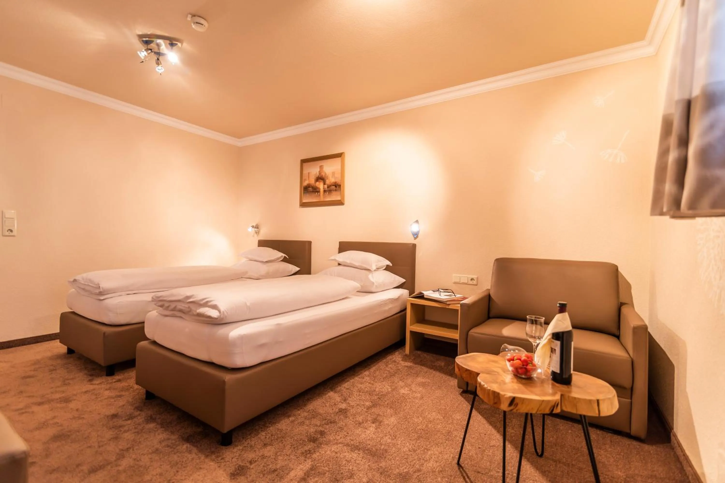 Photo of the whole room, Bed in Hotel Garni Apart TINA