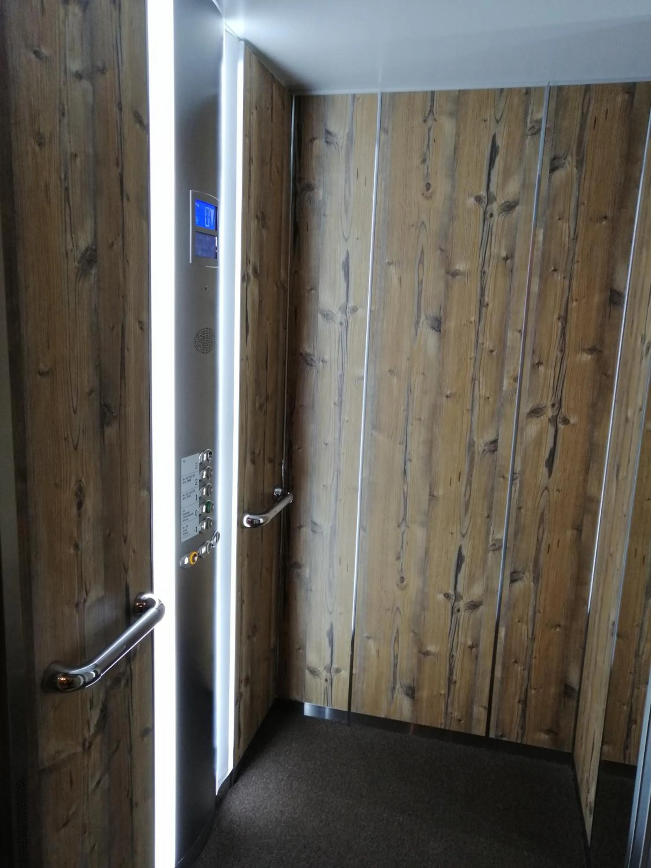 elevator in Hotel Garni Apart TINA