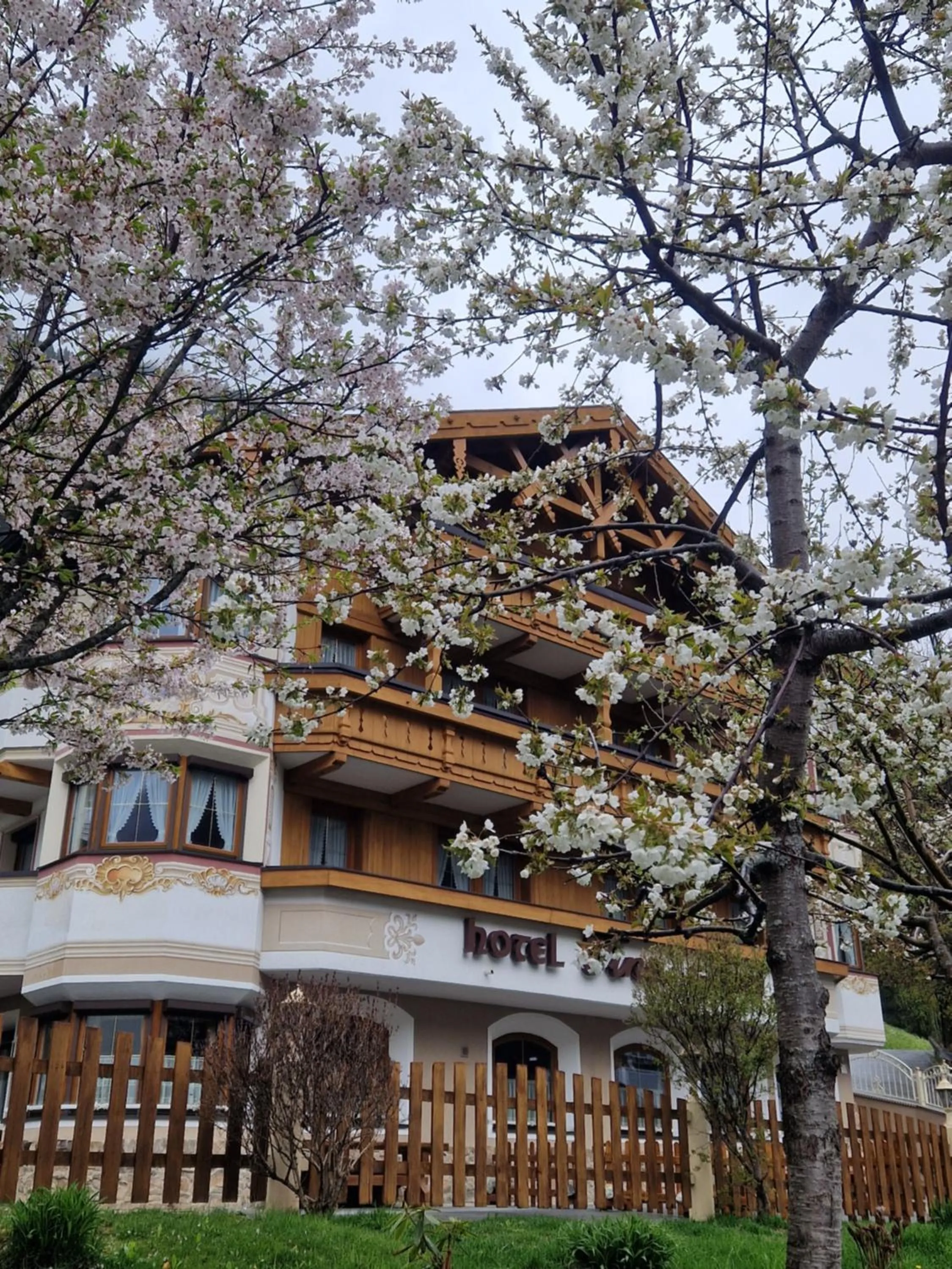 Property building in Hotel Garni Apart TINA