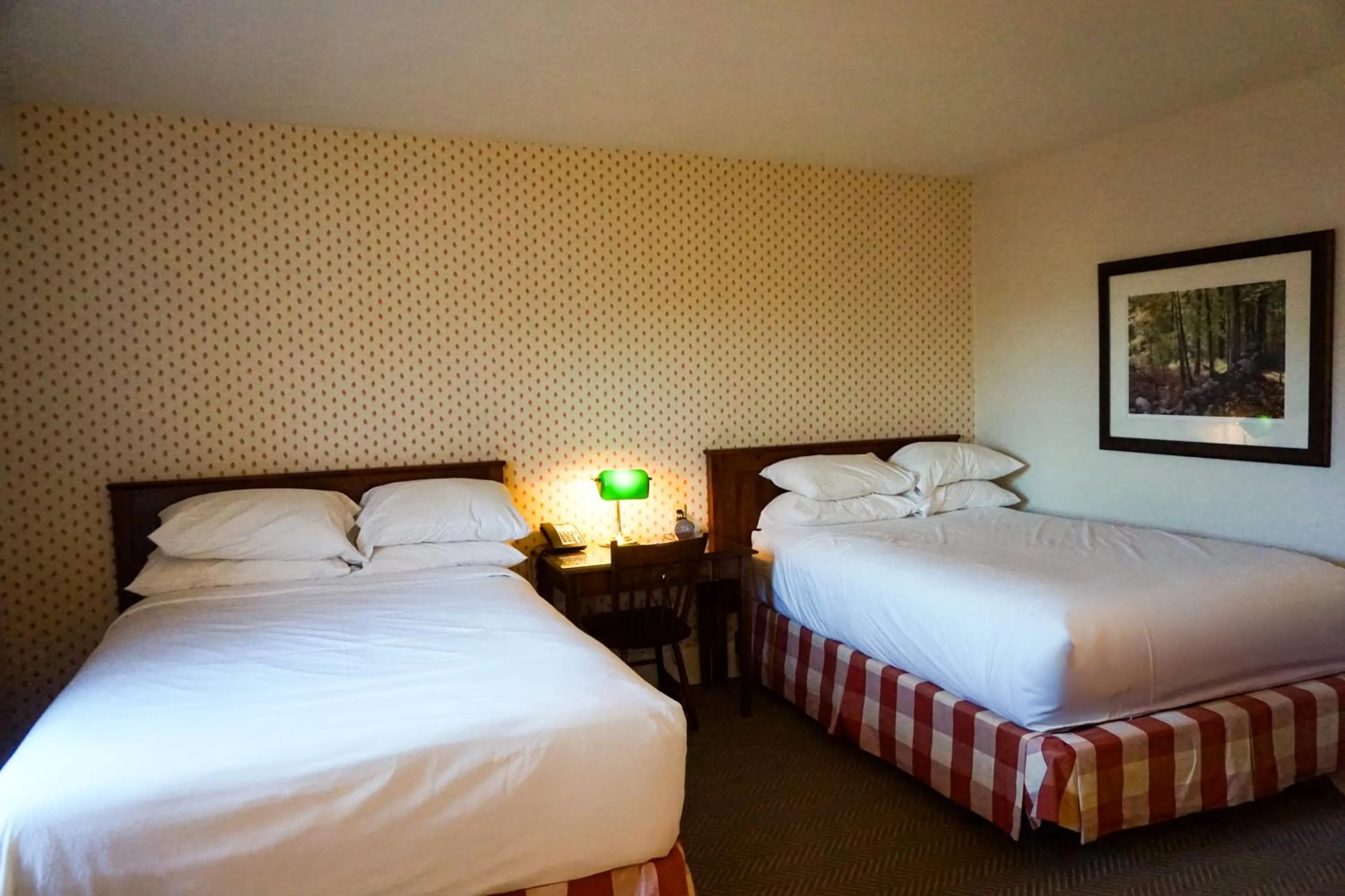 Bed in Mill Falls Resort Collection at the Lake