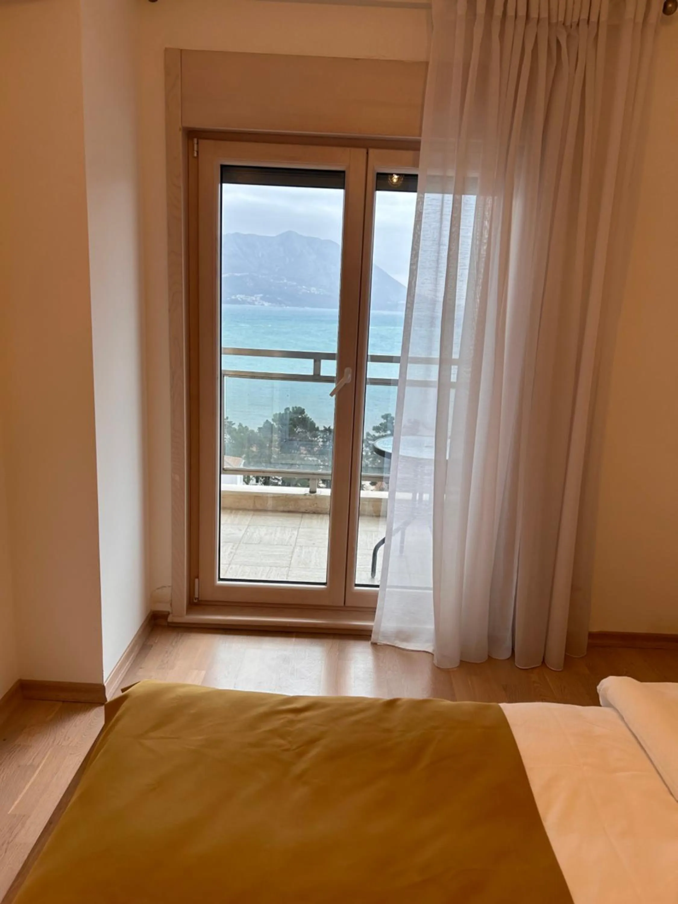 Bed in Apartments Krug