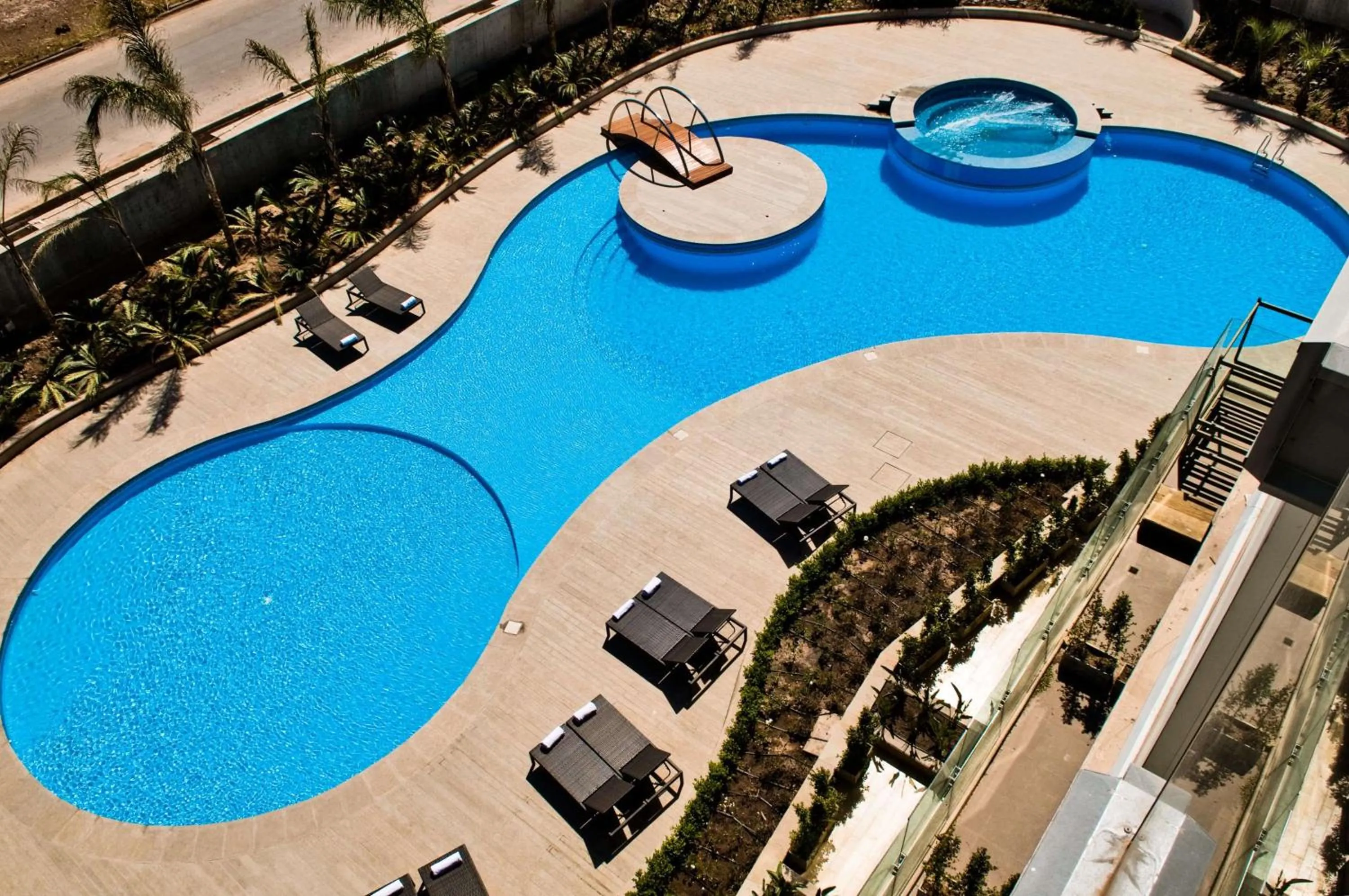 Pool view in Esplendor by Wyndham Mendoza