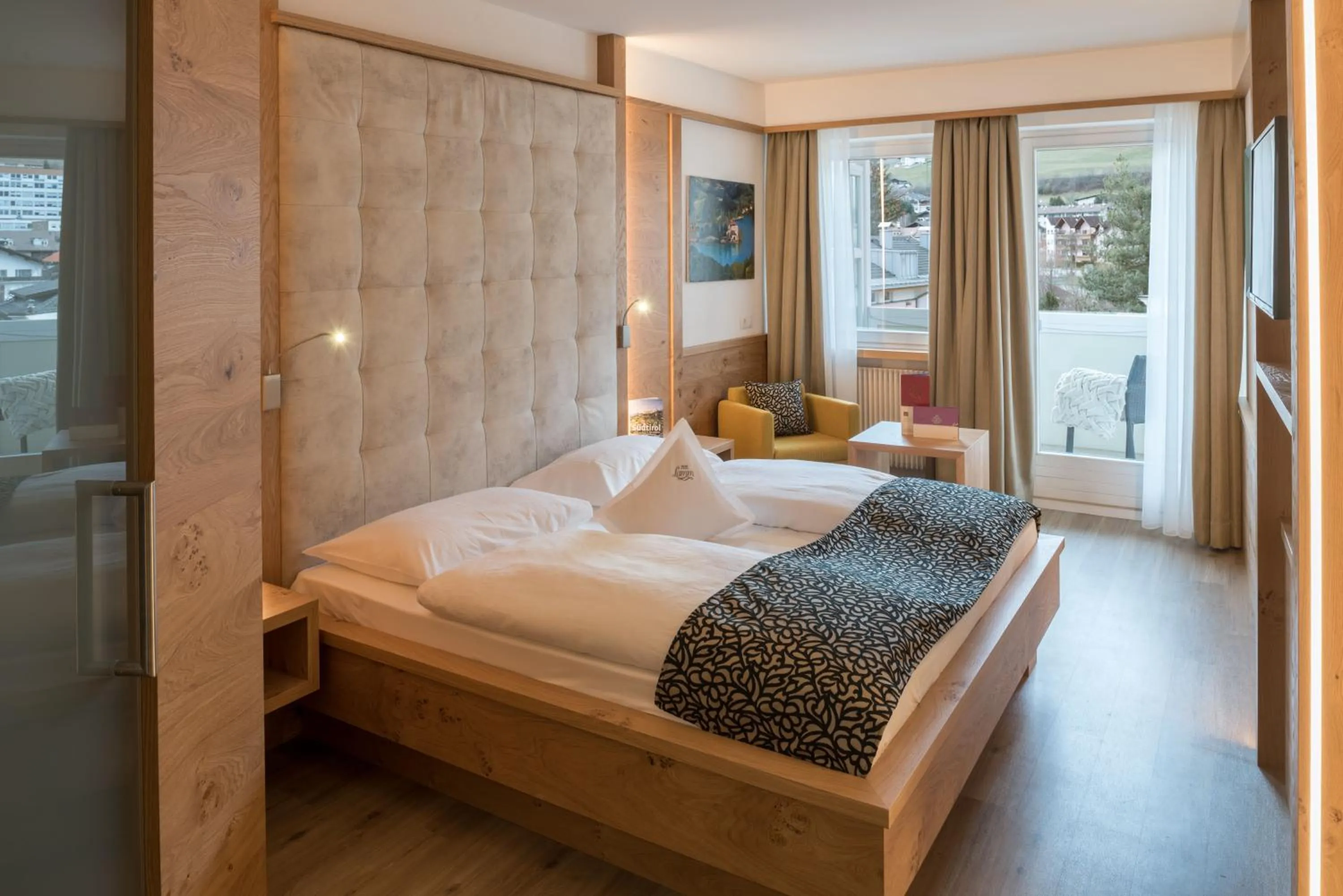 Bedroom, Bed in Posthotel Lamm