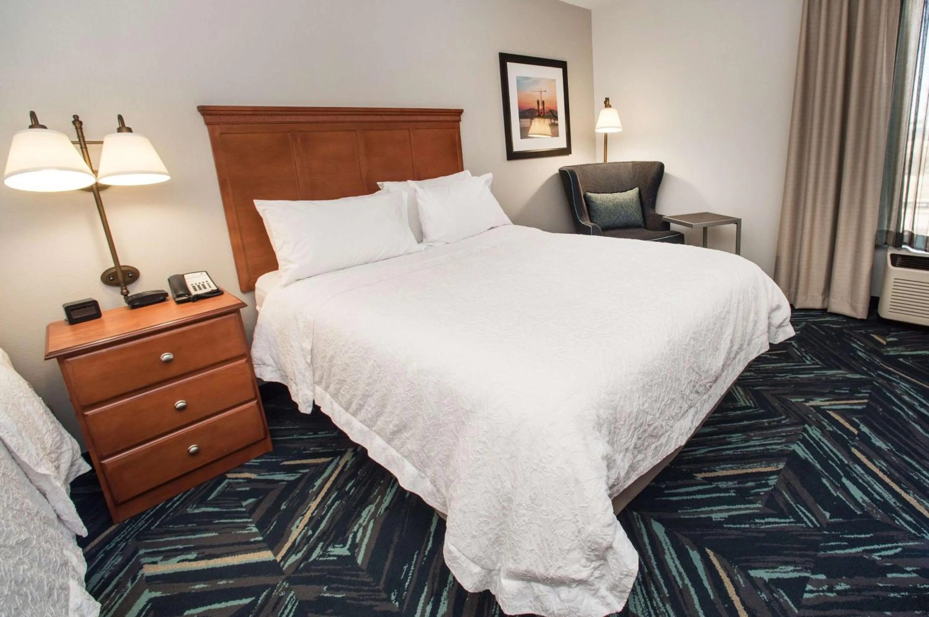 Bed in Hampton Inn Clarksville