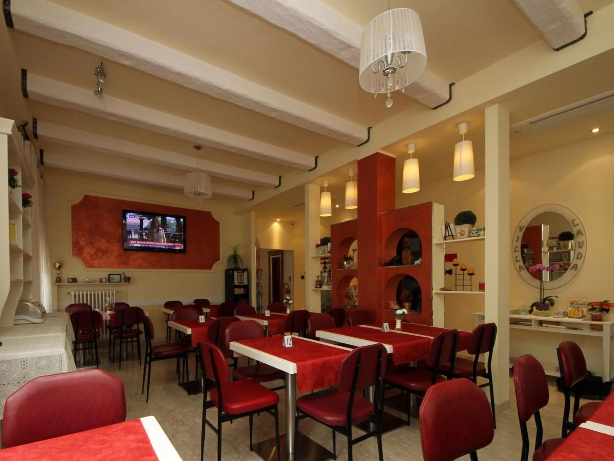 Restaurant/places to eat in Villa Lauda B&B