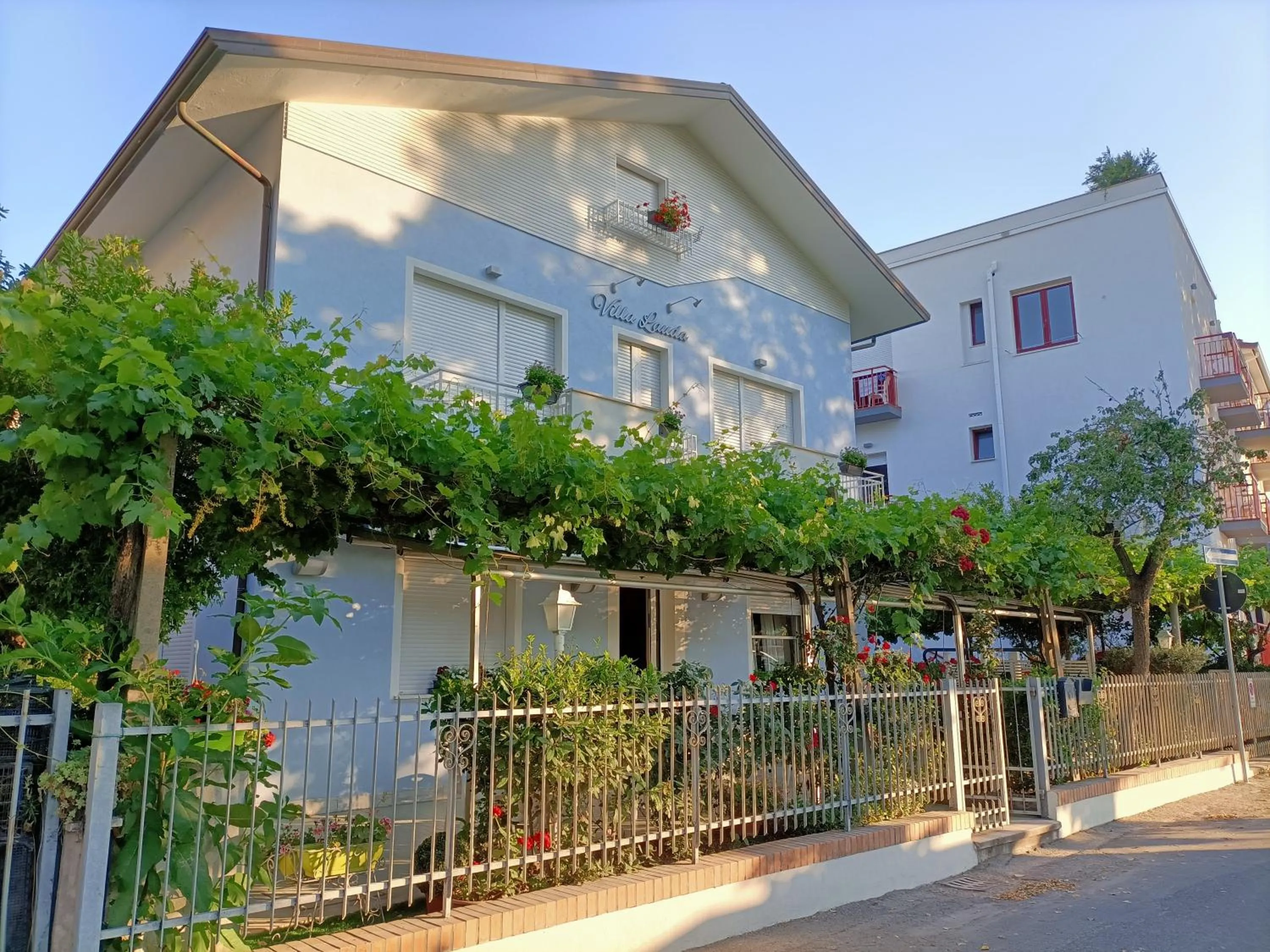 Property building in Villa Lauda B&B