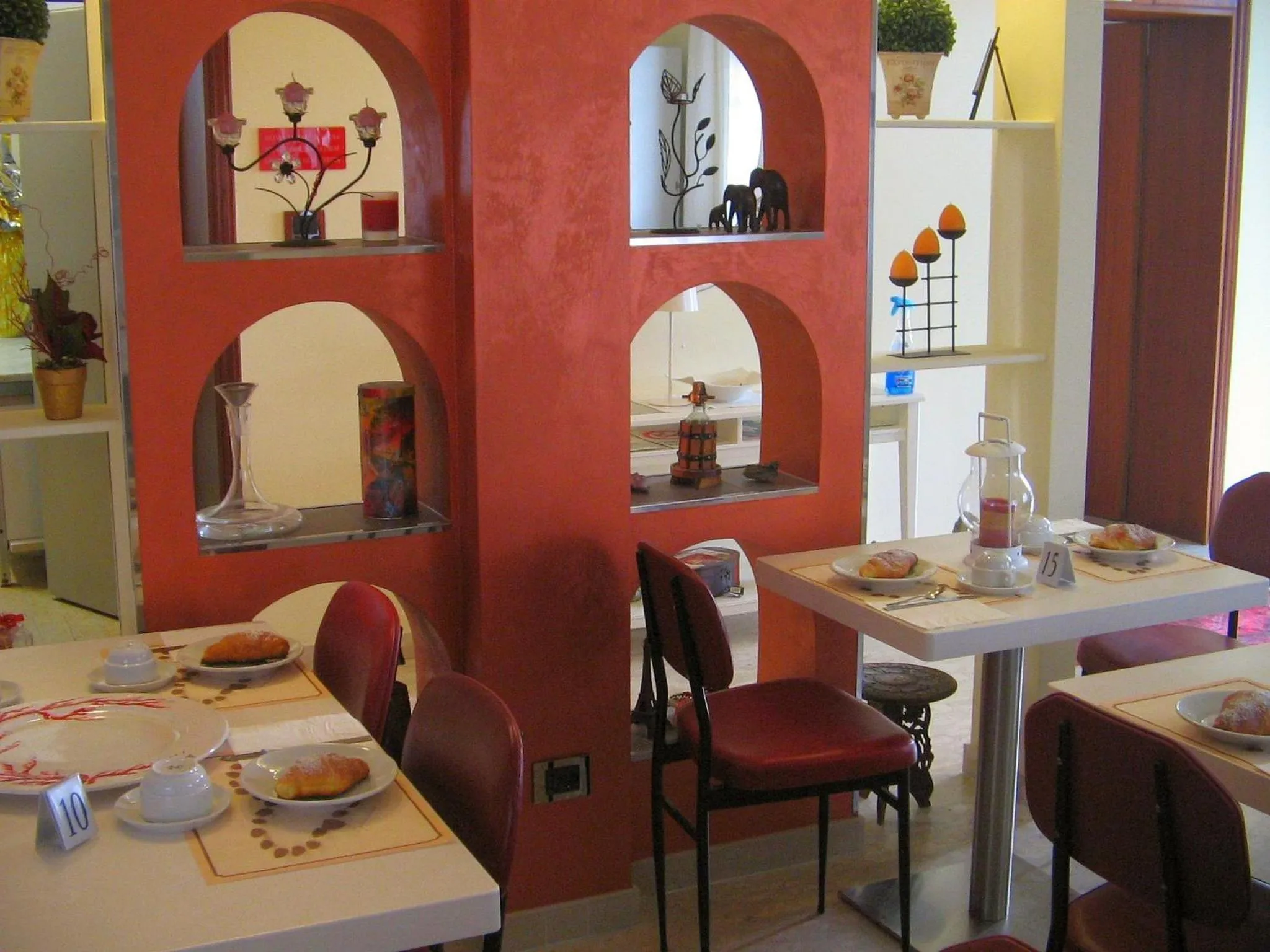 Decorative detail in Villa Lauda B&B