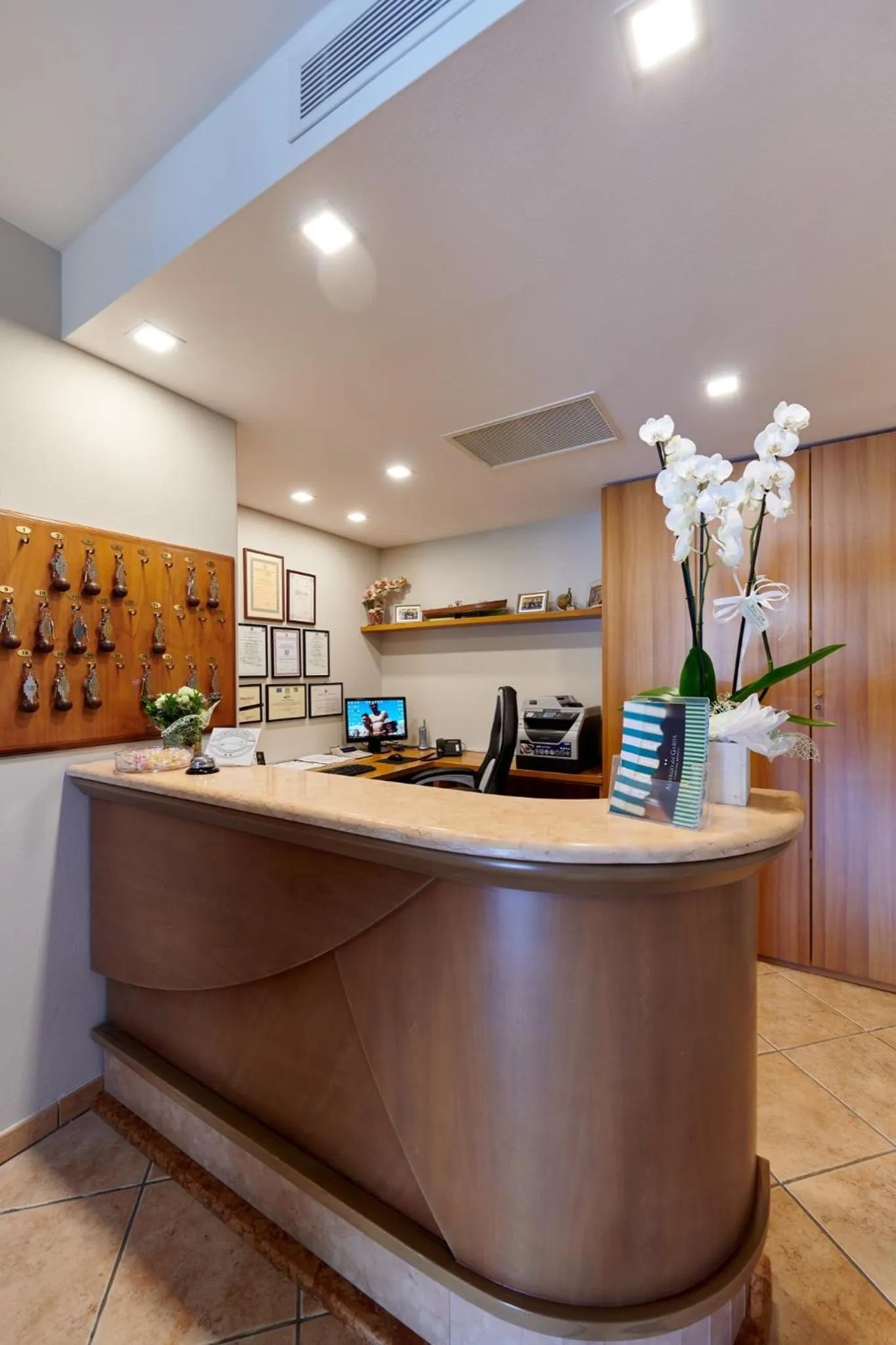 Lobby or reception in Albergo Del Garda
