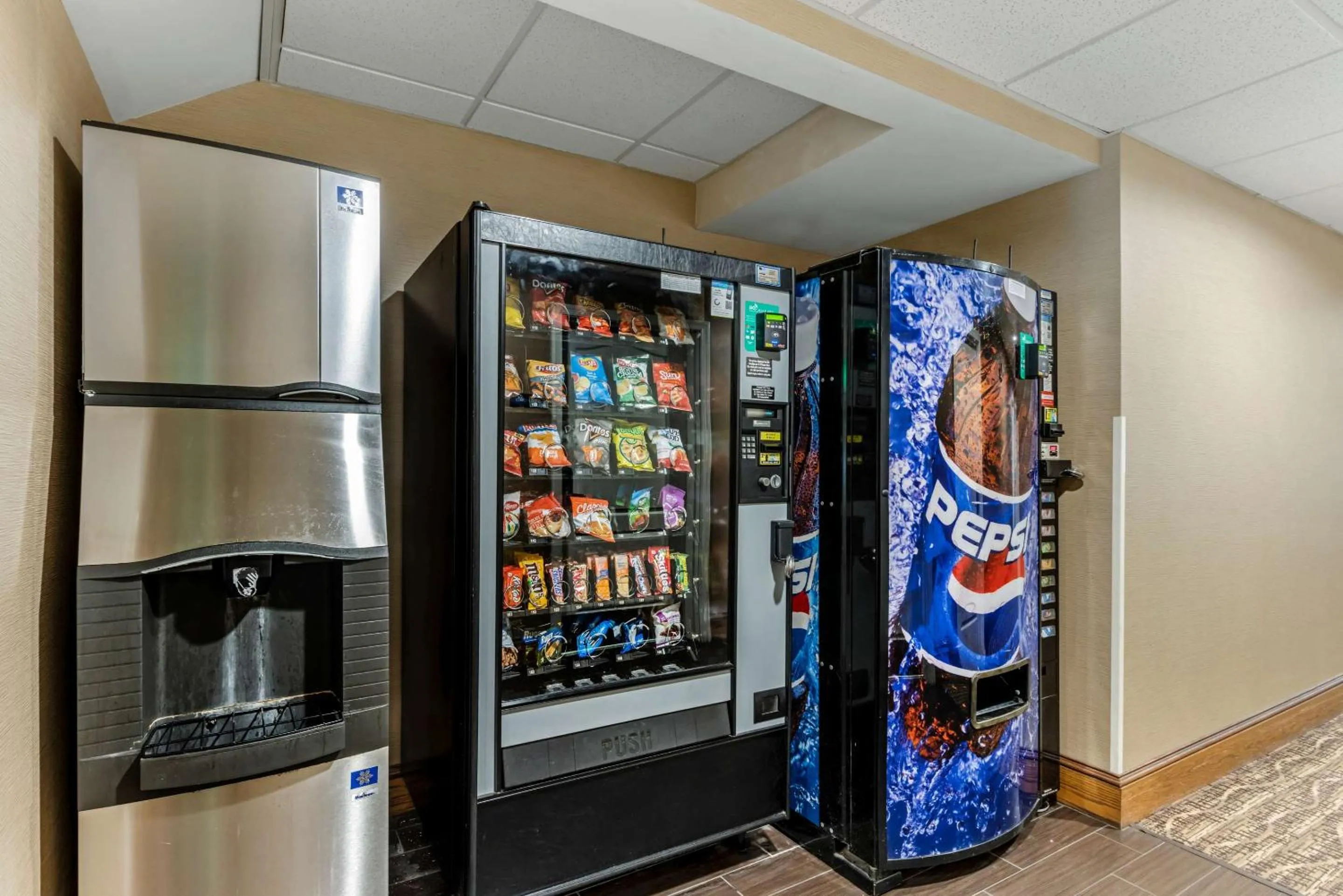 Other in Comfort Inn & Suites Dover near Speedway