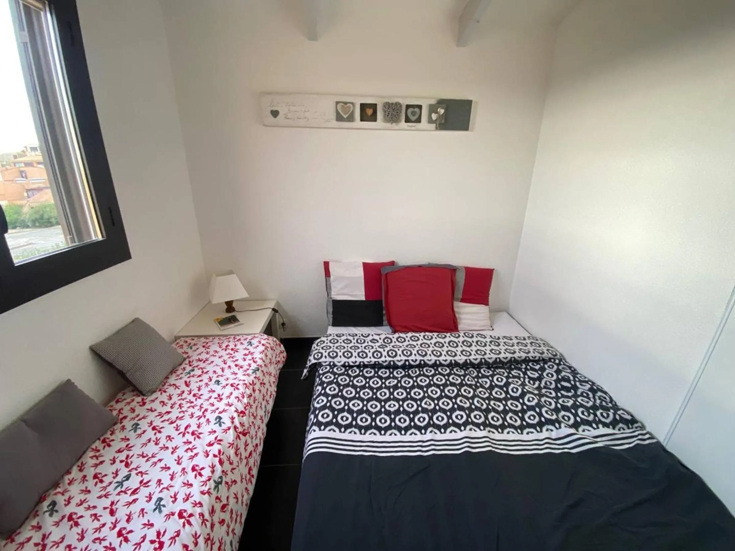 Bed in Villa T3 3/4 pers - Clim, WiFi, Parking - Port Leucate - FR-1-81-341