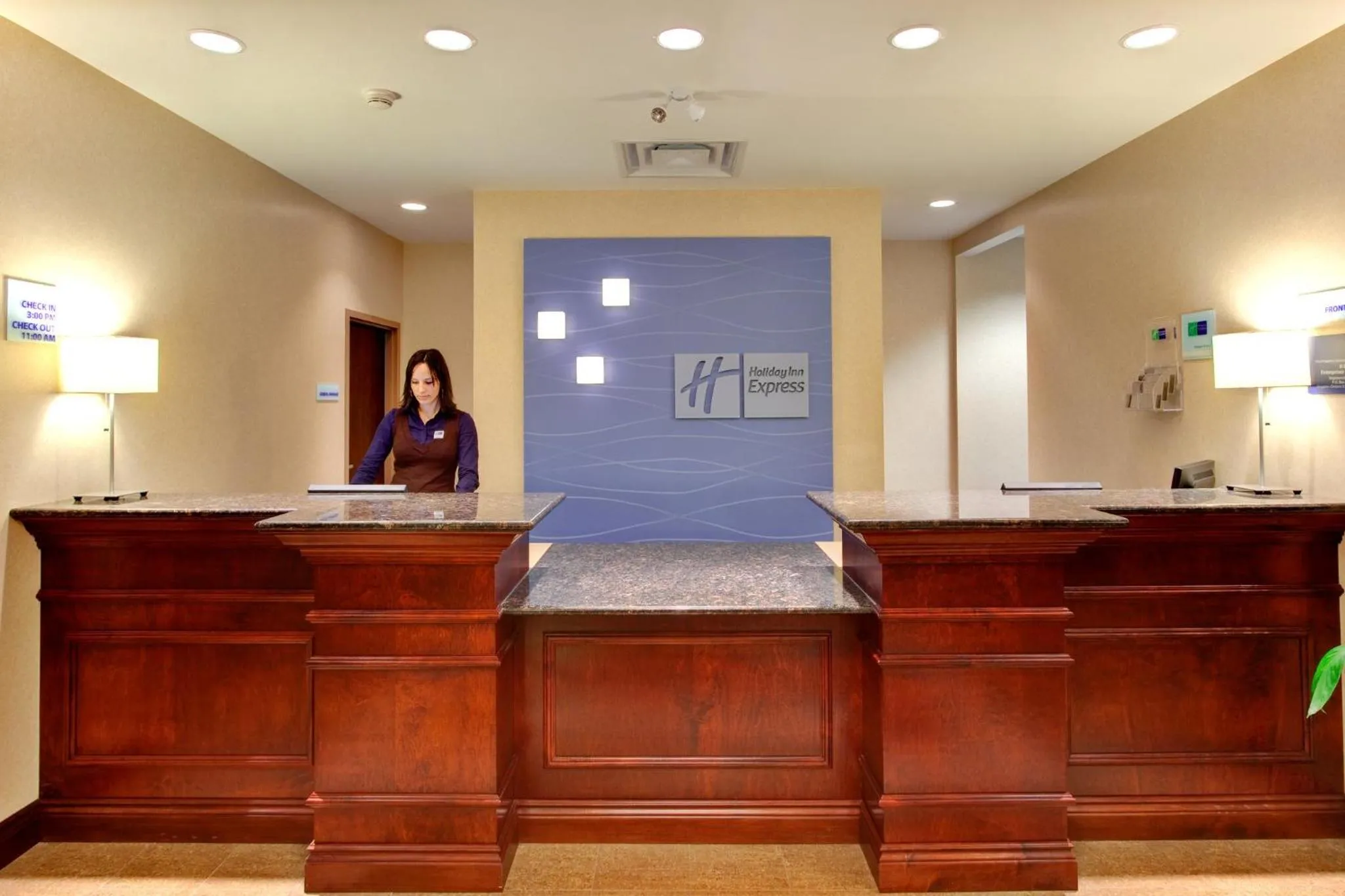 Property building in Holiday Inn Express Hotel & Suites Brockville by IHG