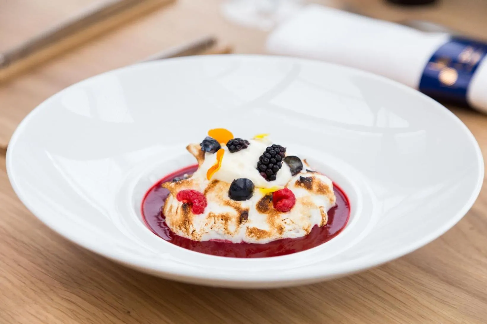 Food in Logis Hôtel - Restaurant Maison Claude Darroze