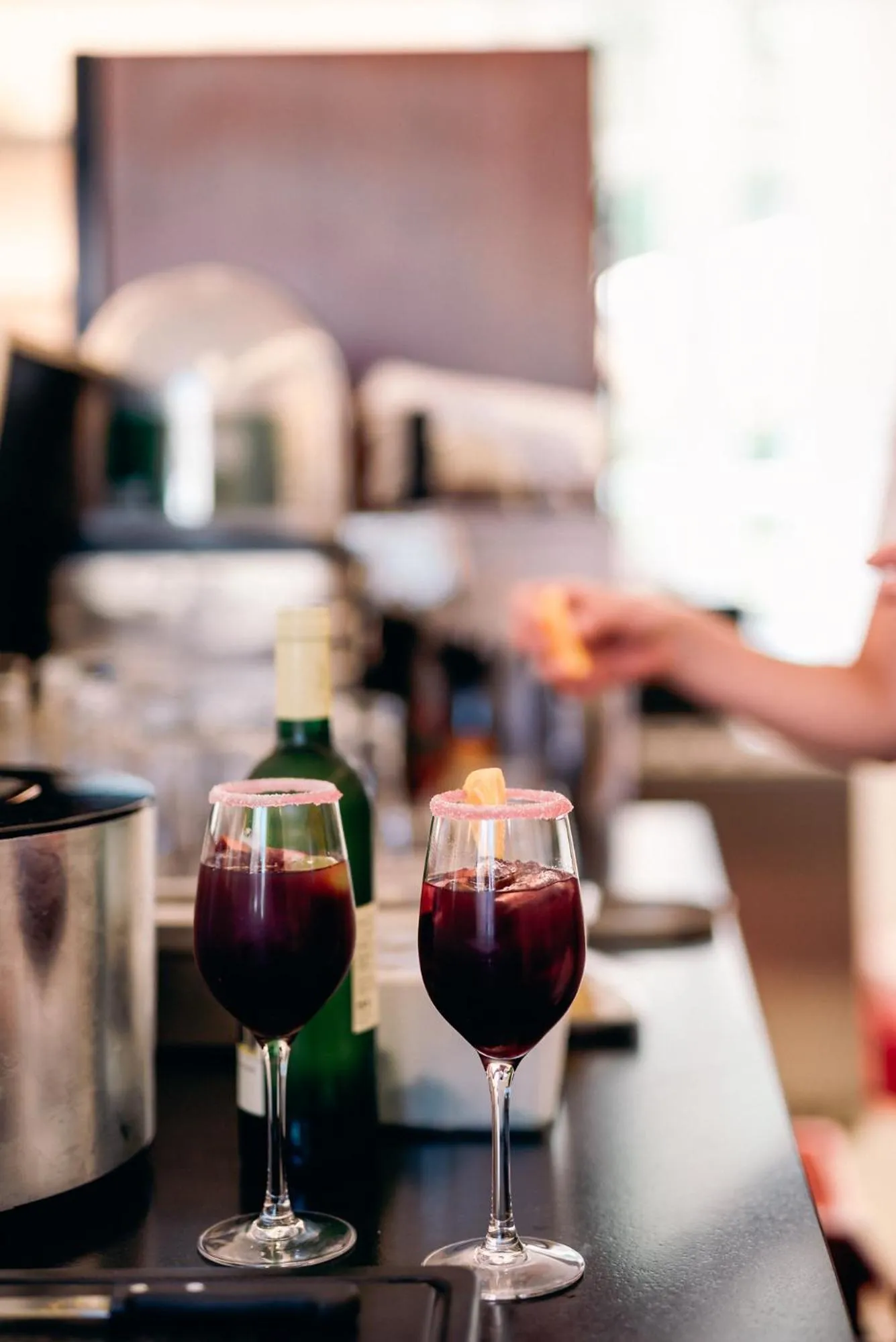 Dining area in Logis Hôtel - Restaurant Maison Claude Darroze