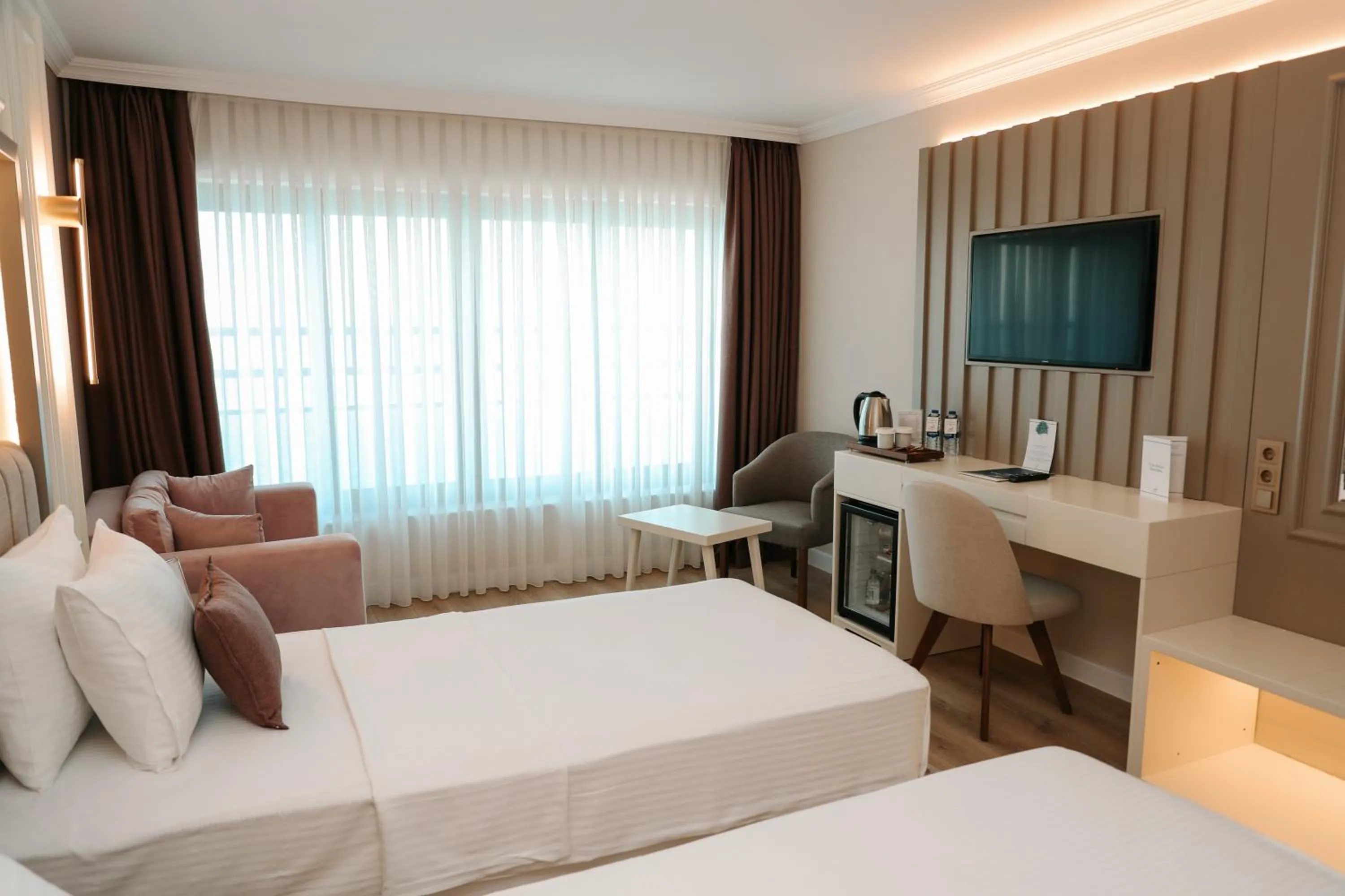 Bedroom, Bed in Vira Otel Suites