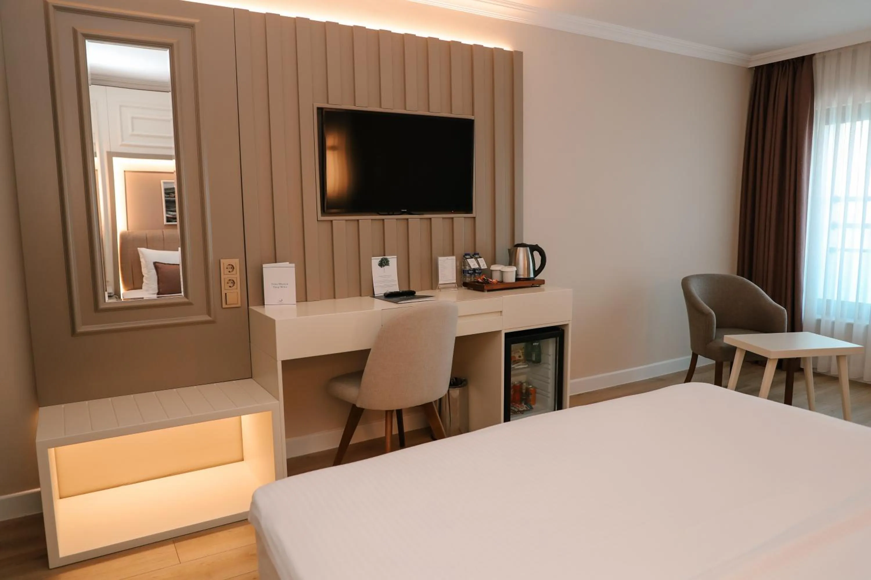 Bedroom, Bed in Vira Otel Suites