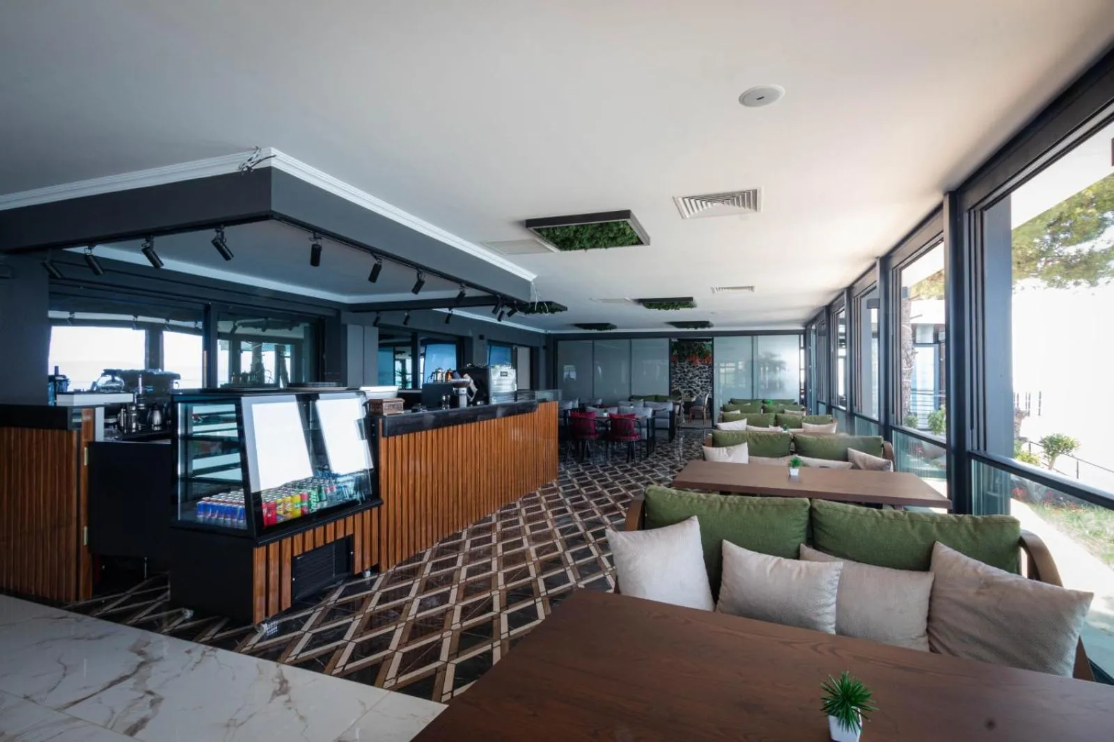 Restaurant/places to eat in Vira Otel Suites