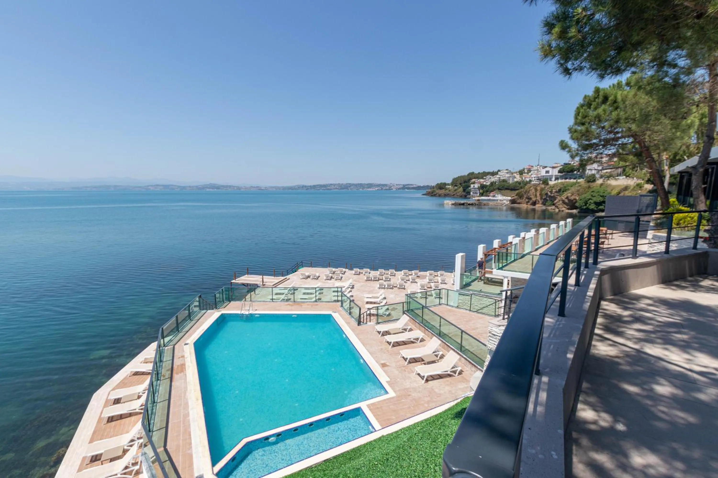 Swimming pool in Vira Otel Suites