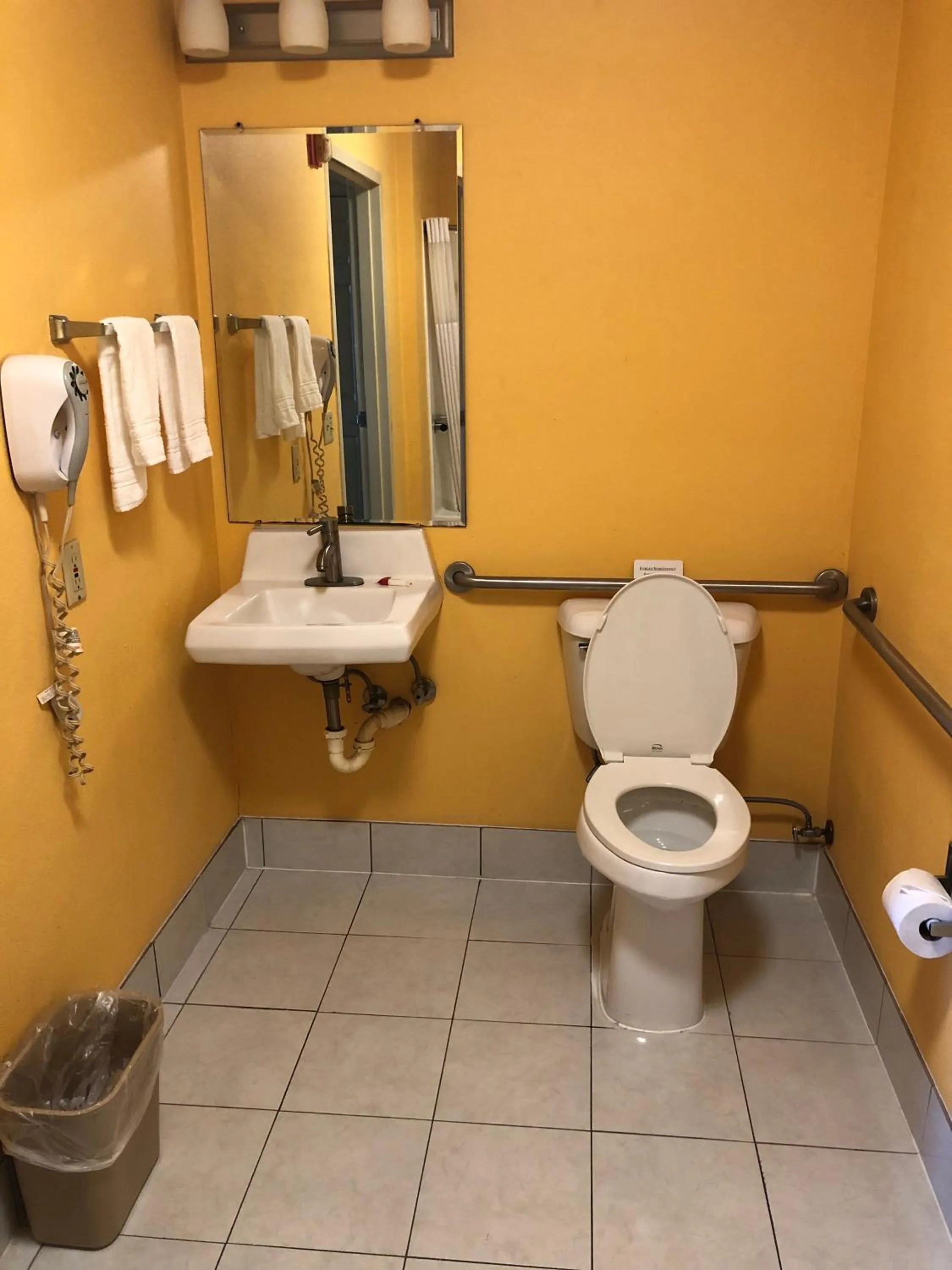 Days Inn by Wyndham Franklin