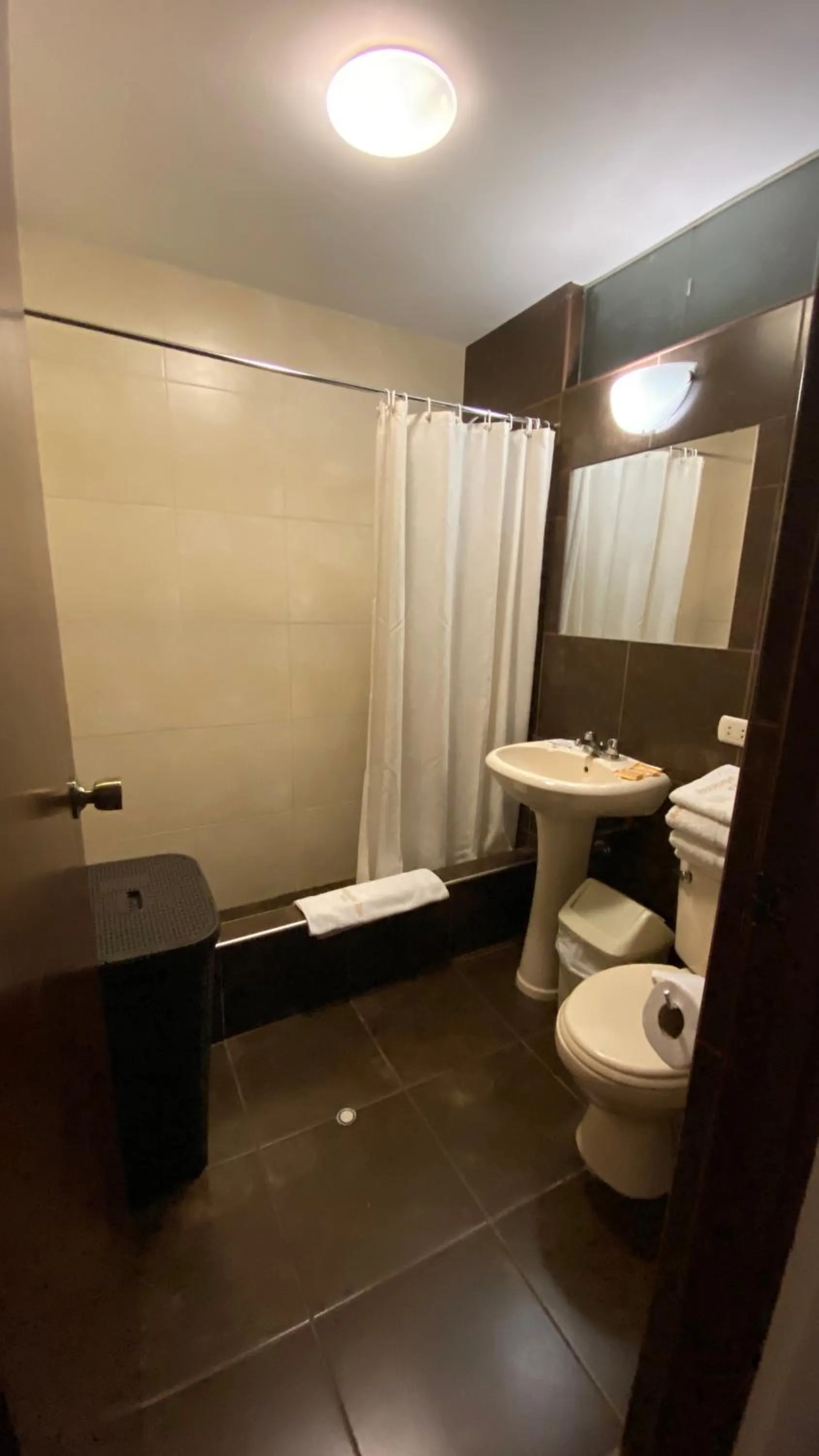 Bathroom in Arequipa Inn