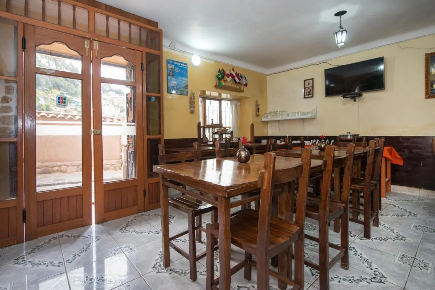 Restaurant/places to eat in Ayenda Casa Escondida San Cristóbal Premium